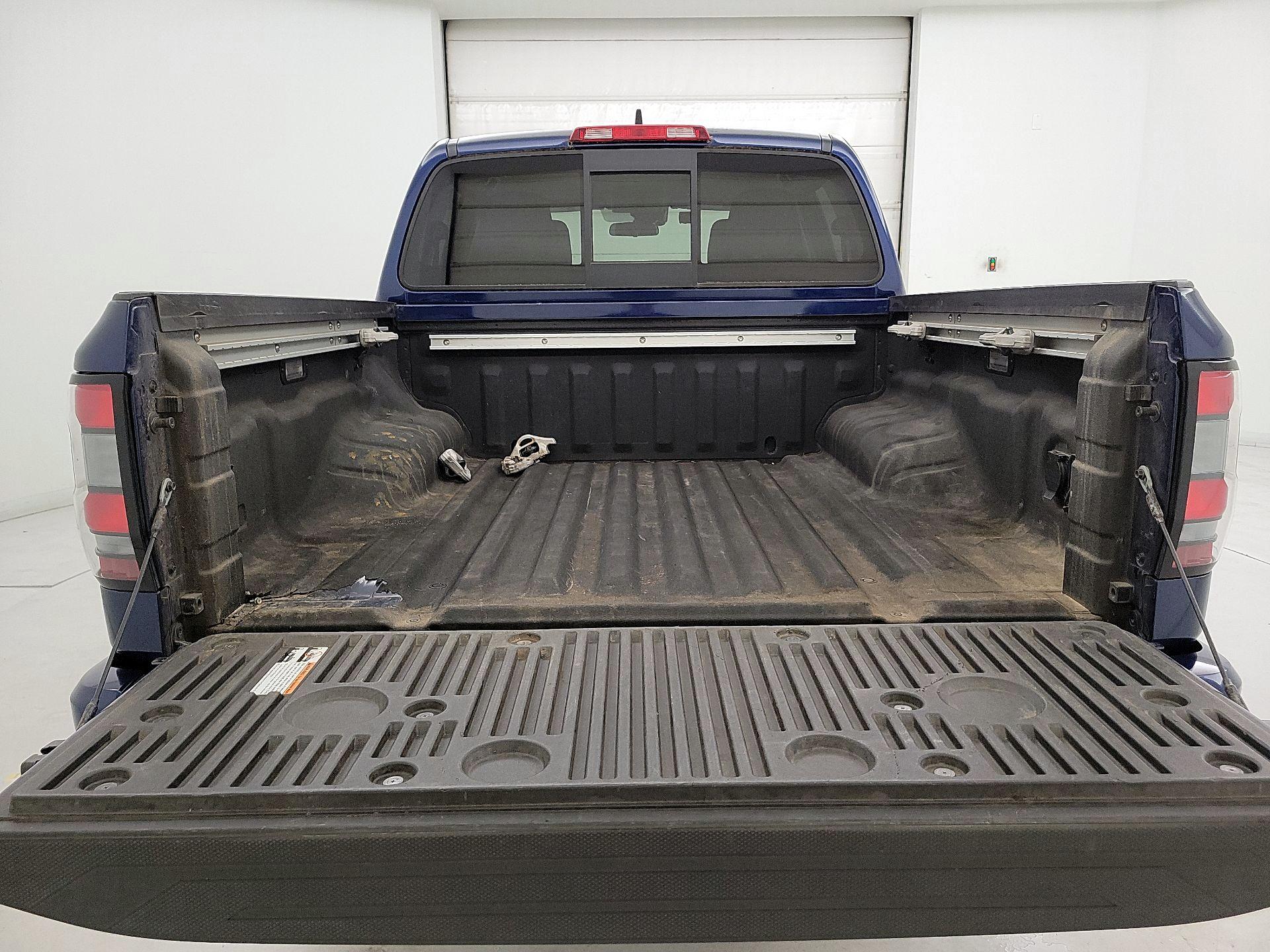 Thumbnail: 2022 Nissan Frontier - 18