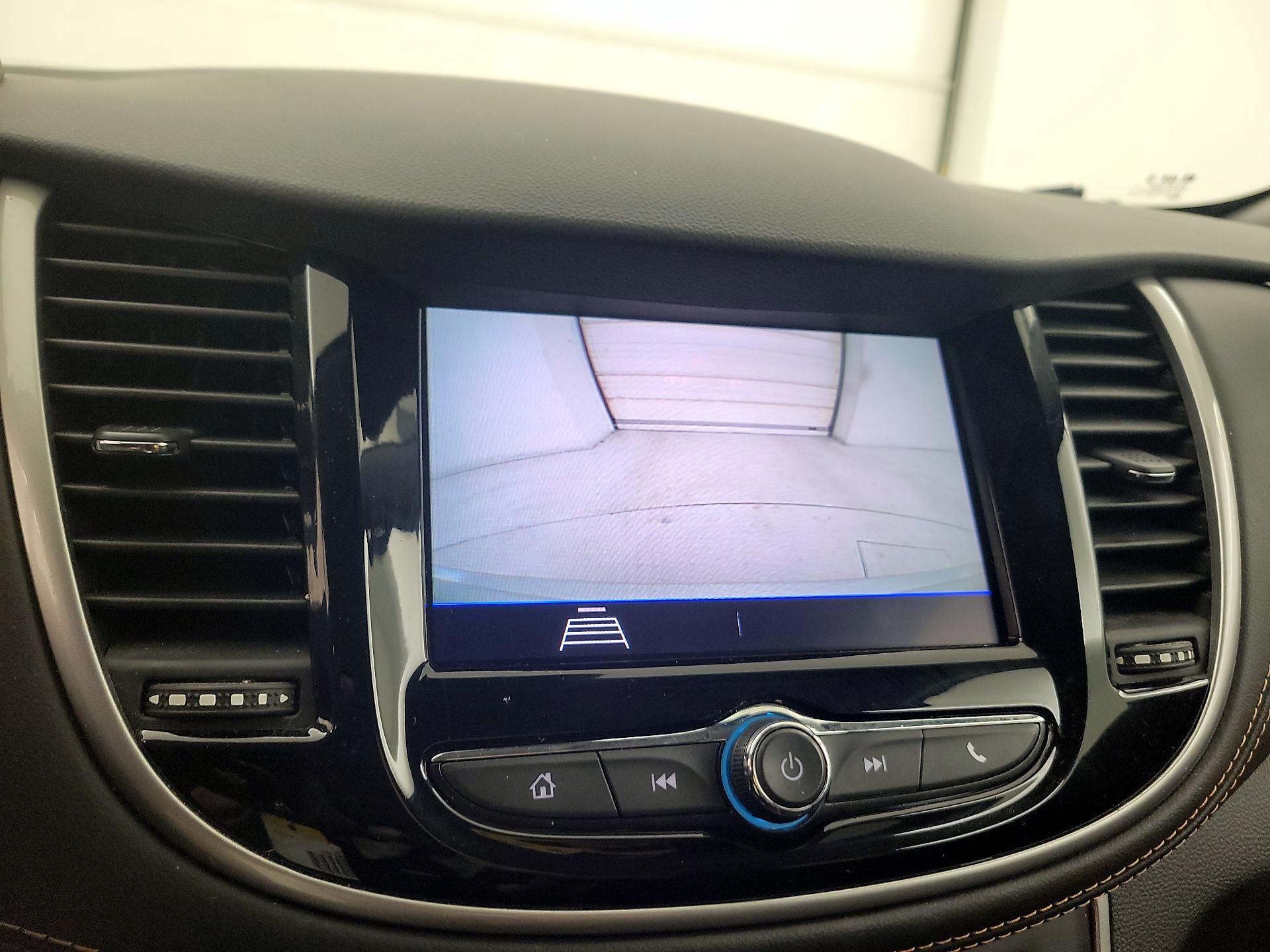 Thumbnail: 2021 Chevrolet Trax - 14