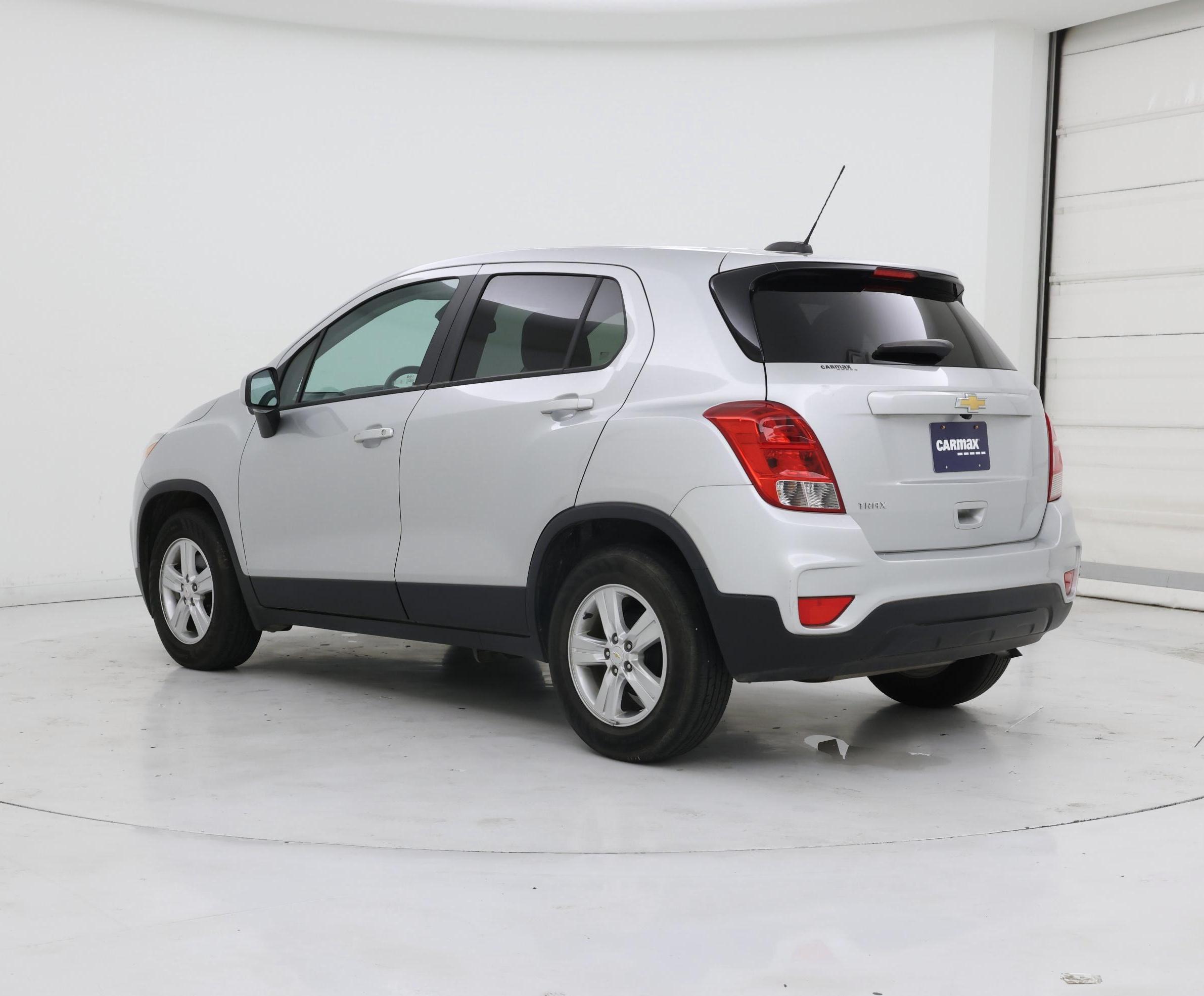 Thumbnail: 2021 Chevrolet Trax - 2