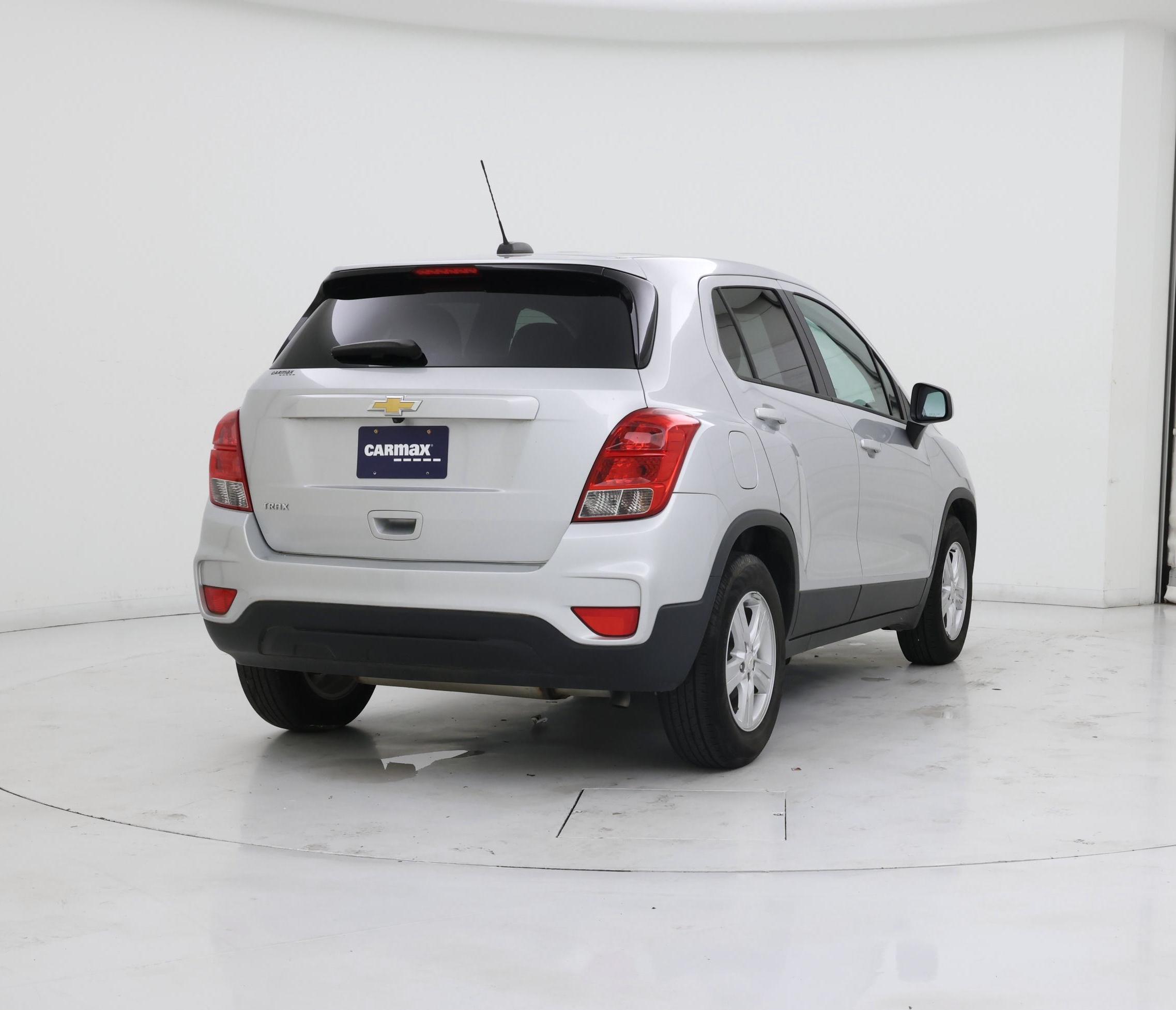 Thumbnail: 2021 Chevrolet Trax - 8