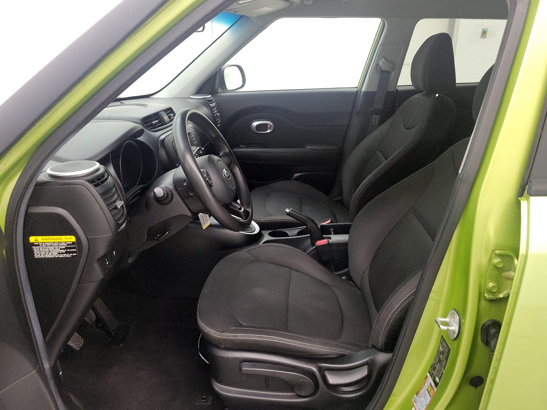 Thumbnail: 2016 Kia Soul - 11