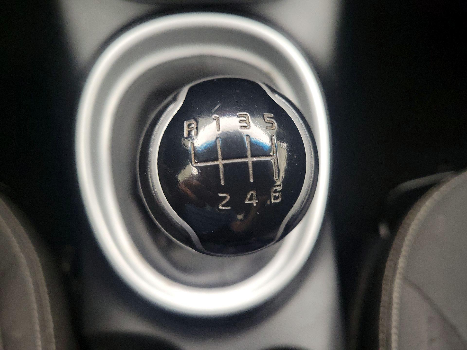 Thumbnail: 2016 Kia Soul - 16