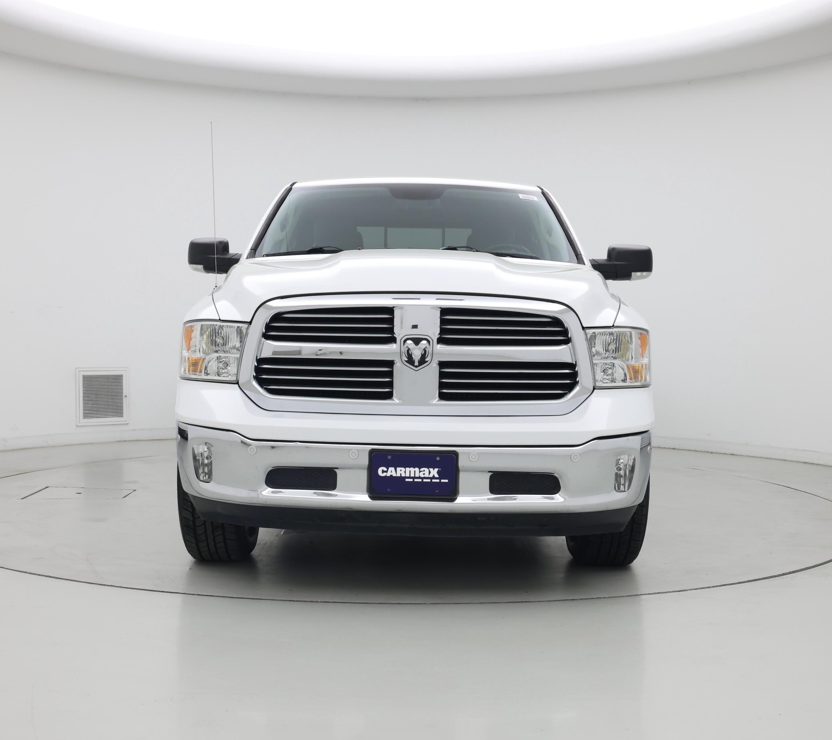 Thumbnail: 2019 RAM 1500 Classic - 5