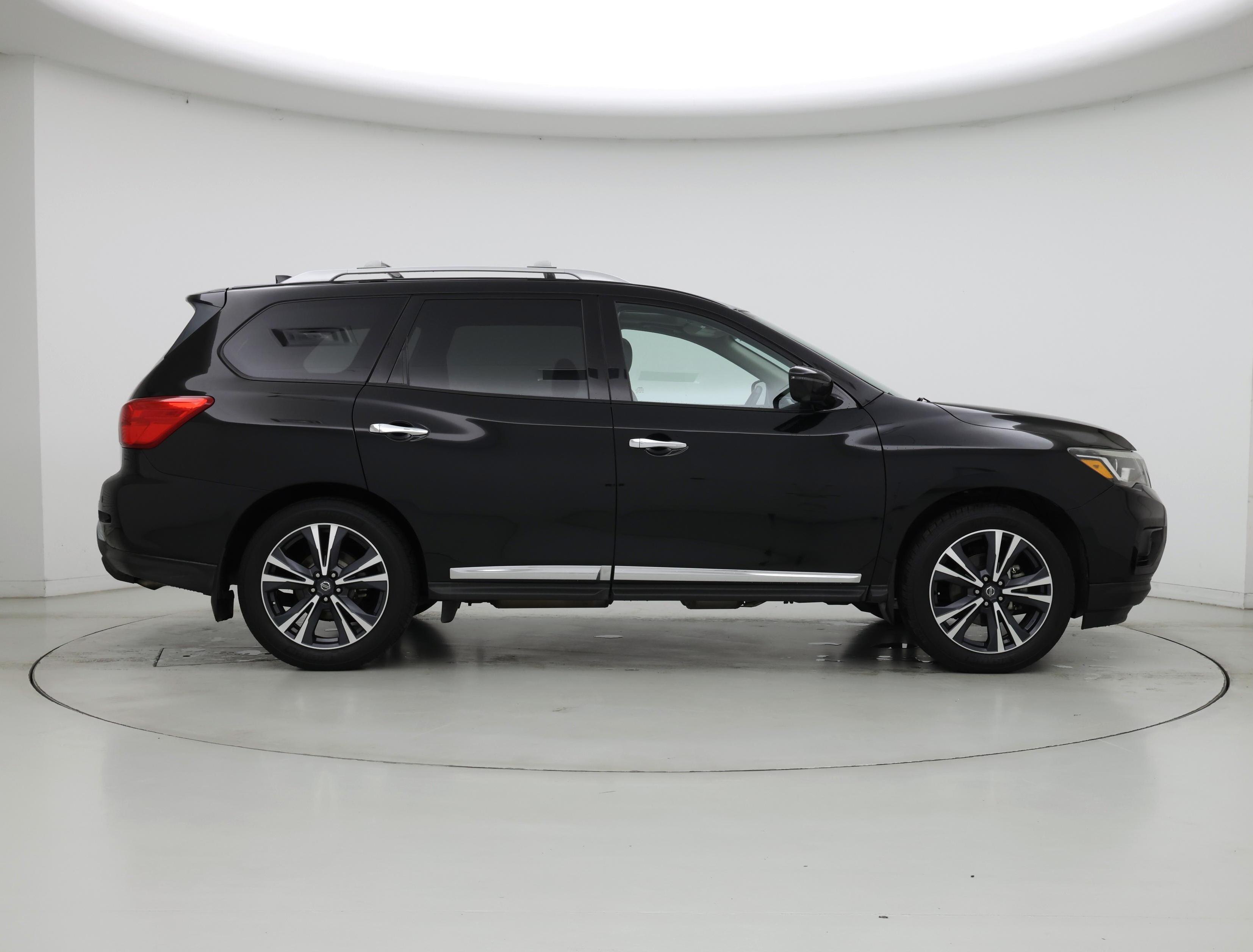 Thumbnail: 2019 Nissan Pathfinder - 7