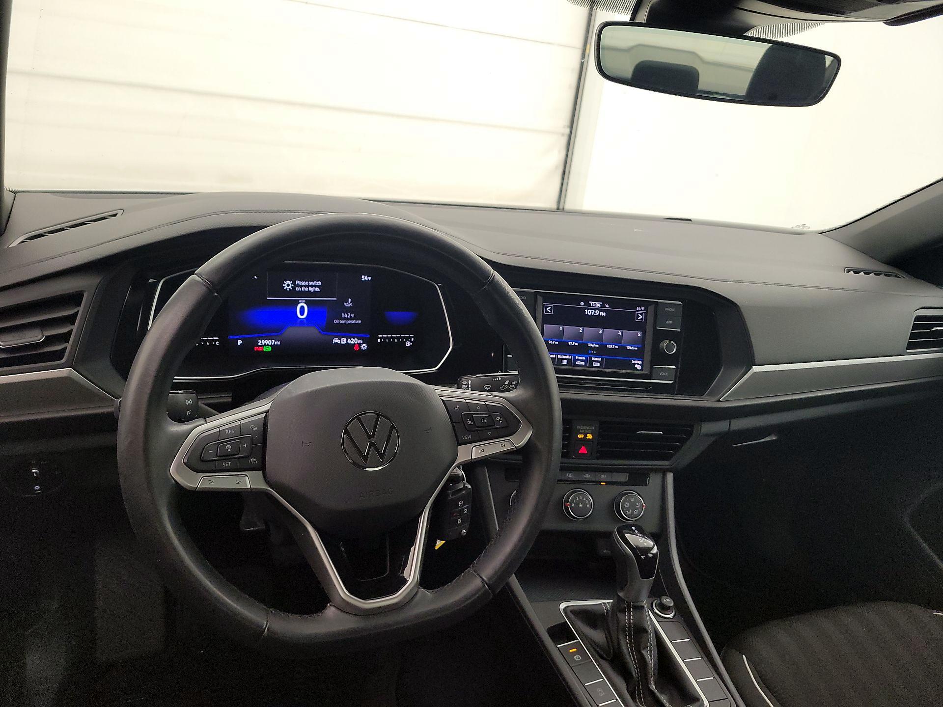 Thumbnail: 2022 Volkswagen Jetta - 9