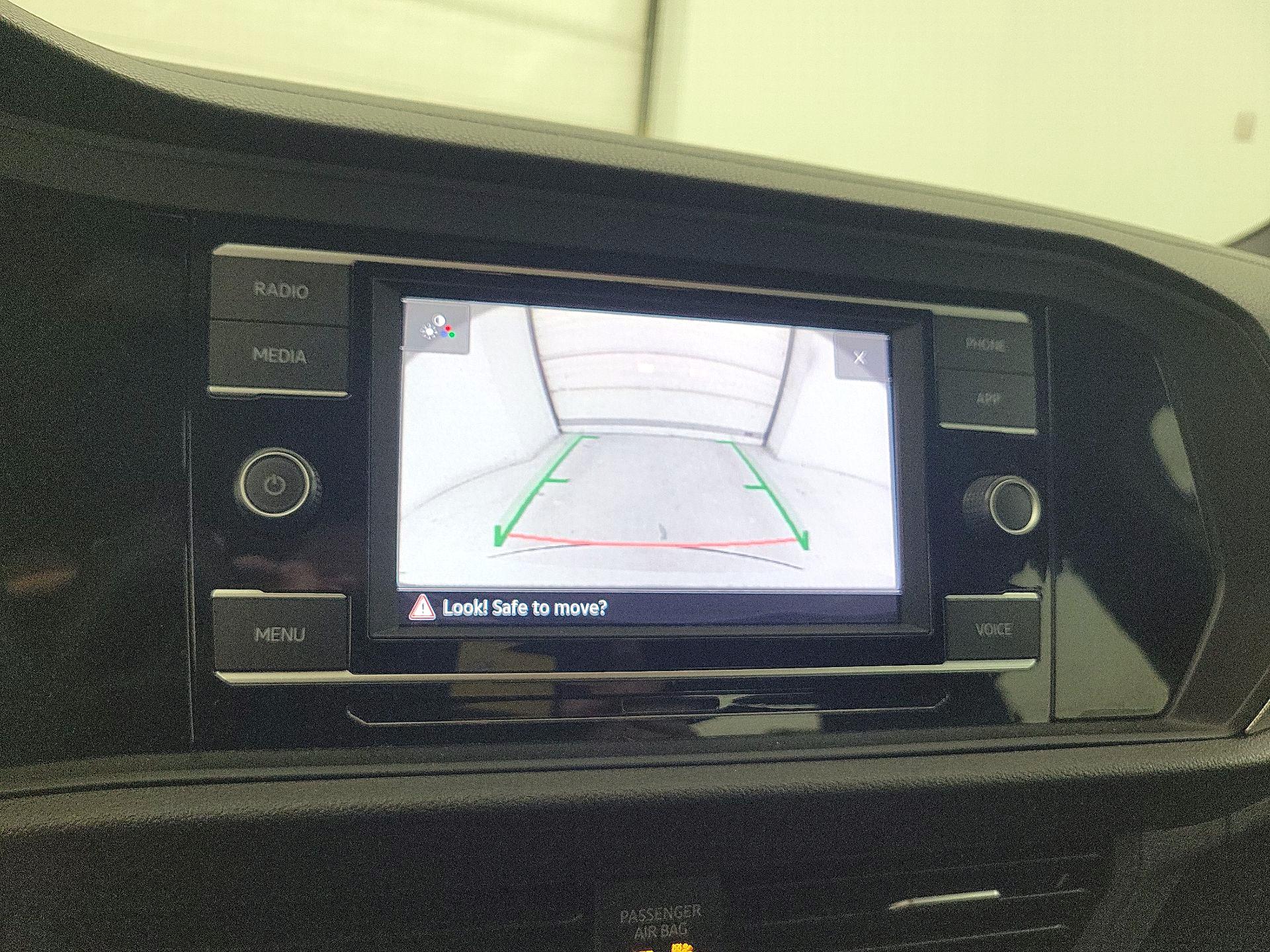 Thumbnail: 2022 Volkswagen Jetta - 14