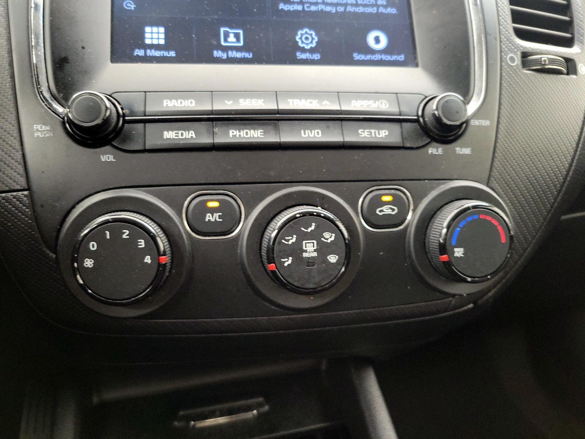 Thumbnail: 2018 Kia Forte - 16