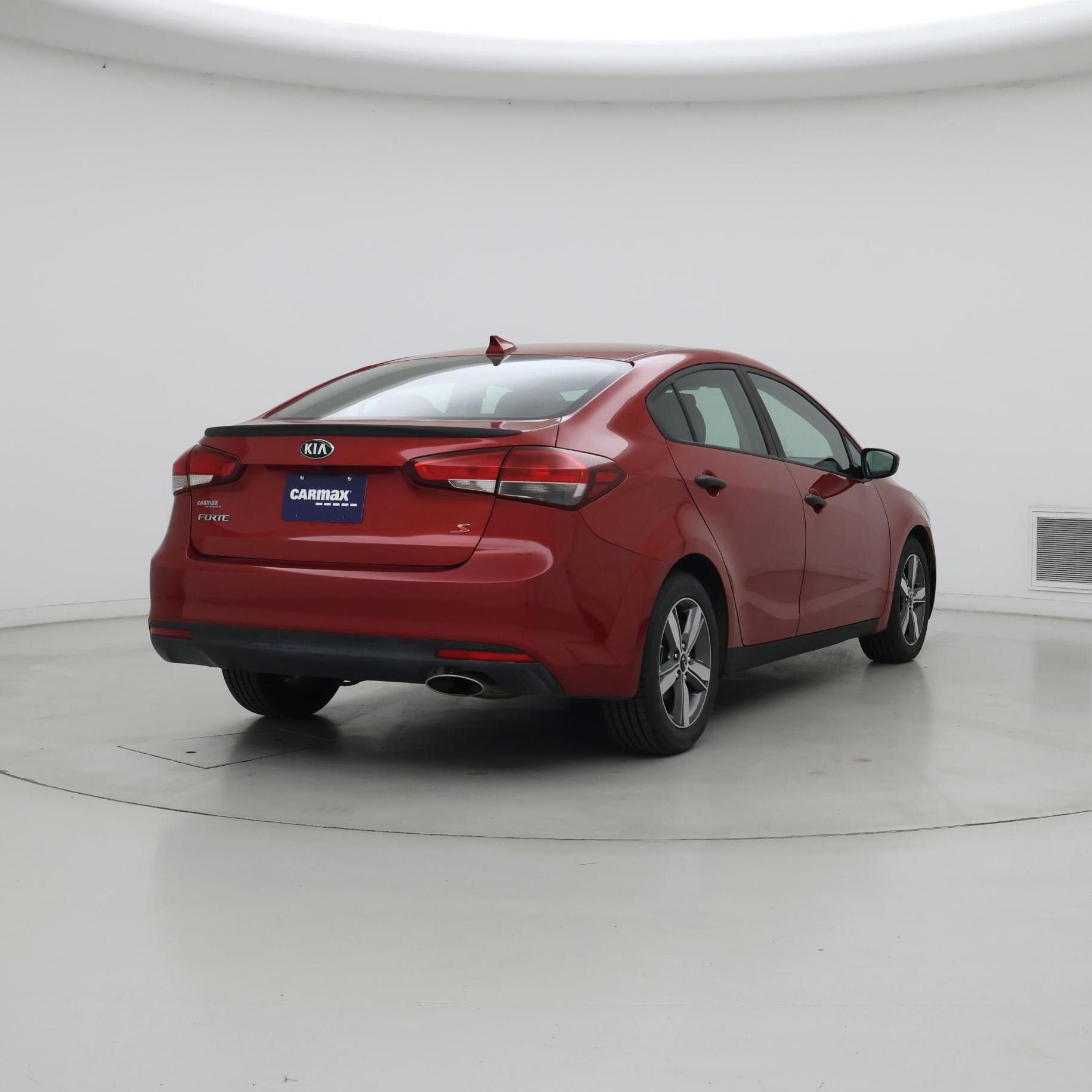 Thumbnail: 2018 Kia Forte - 8