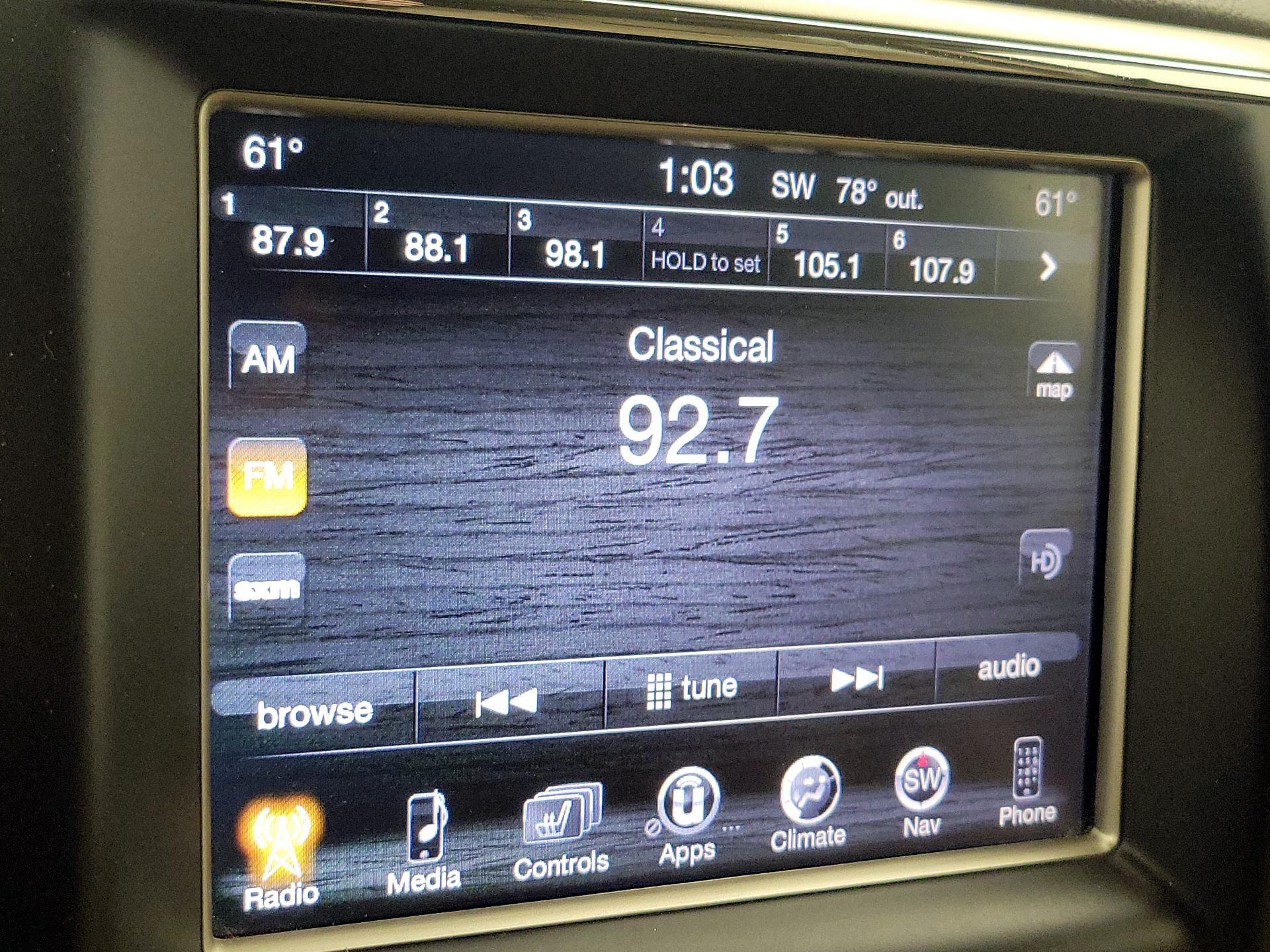 Thumbnail: 2015 Jeep Grand Cherokee - 16