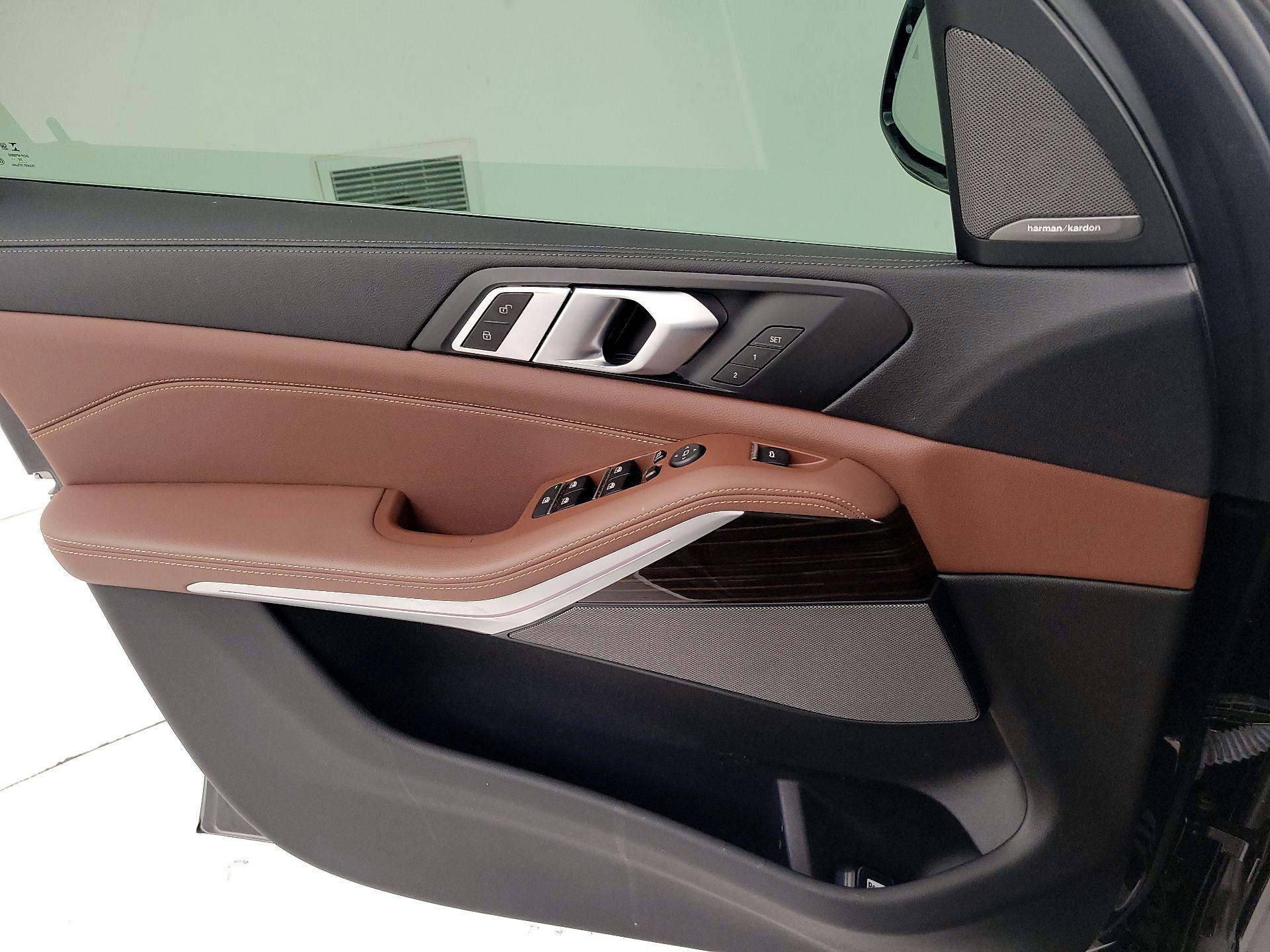 Thumbnail: 2021 BMW X5 - 12