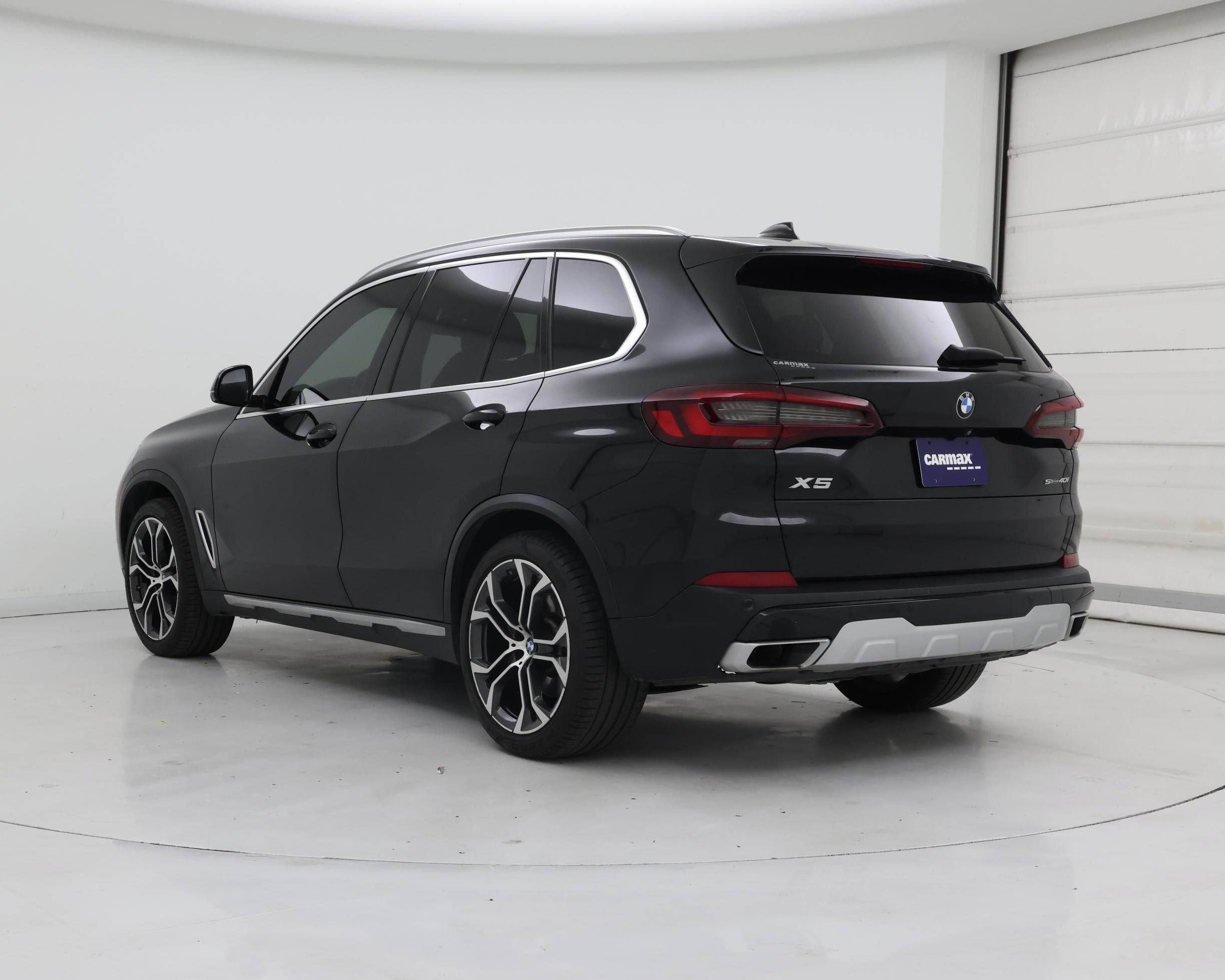 Thumbnail: 2021 BMW X5 - 2