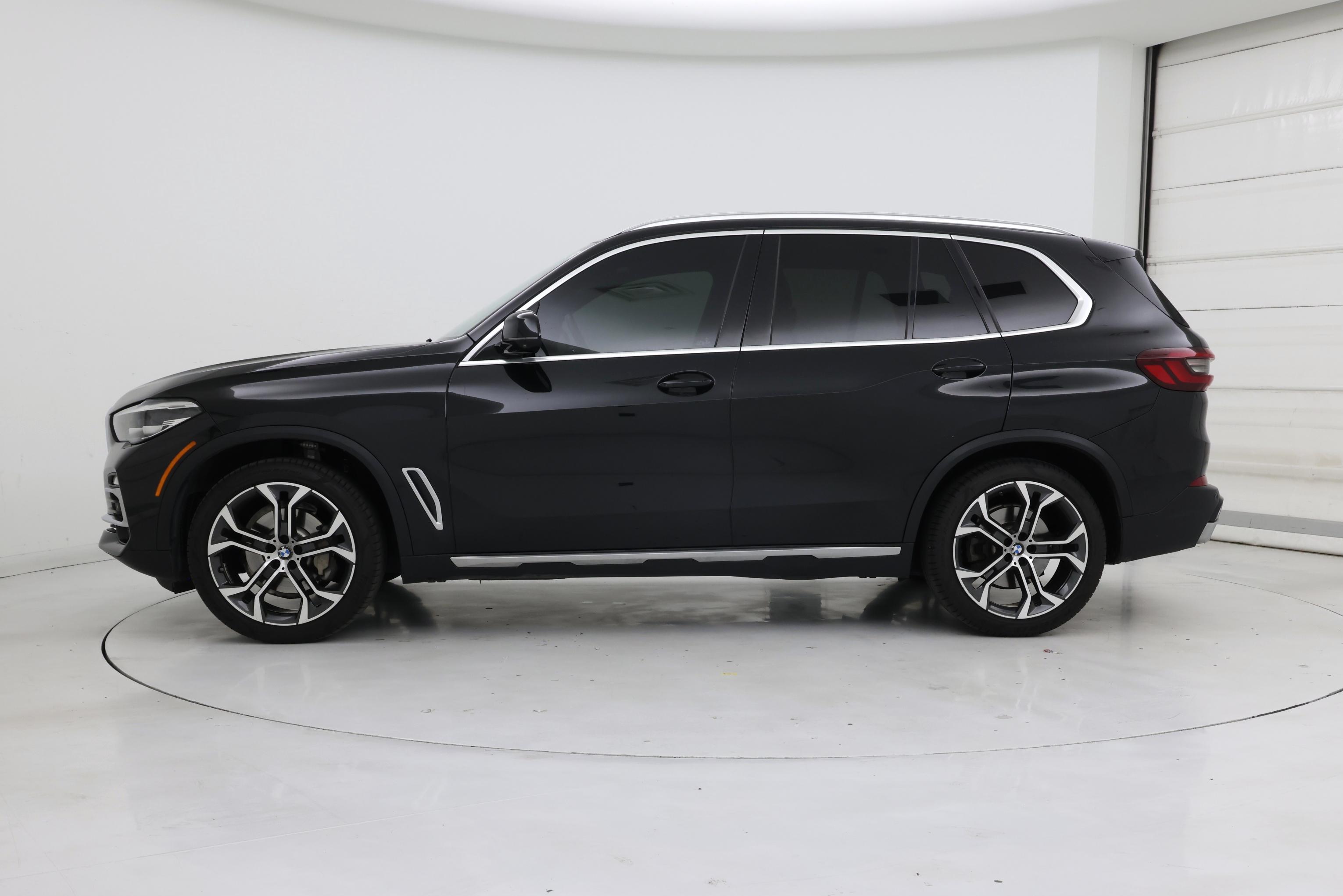 Thumbnail: 2021 BMW X5 - 3