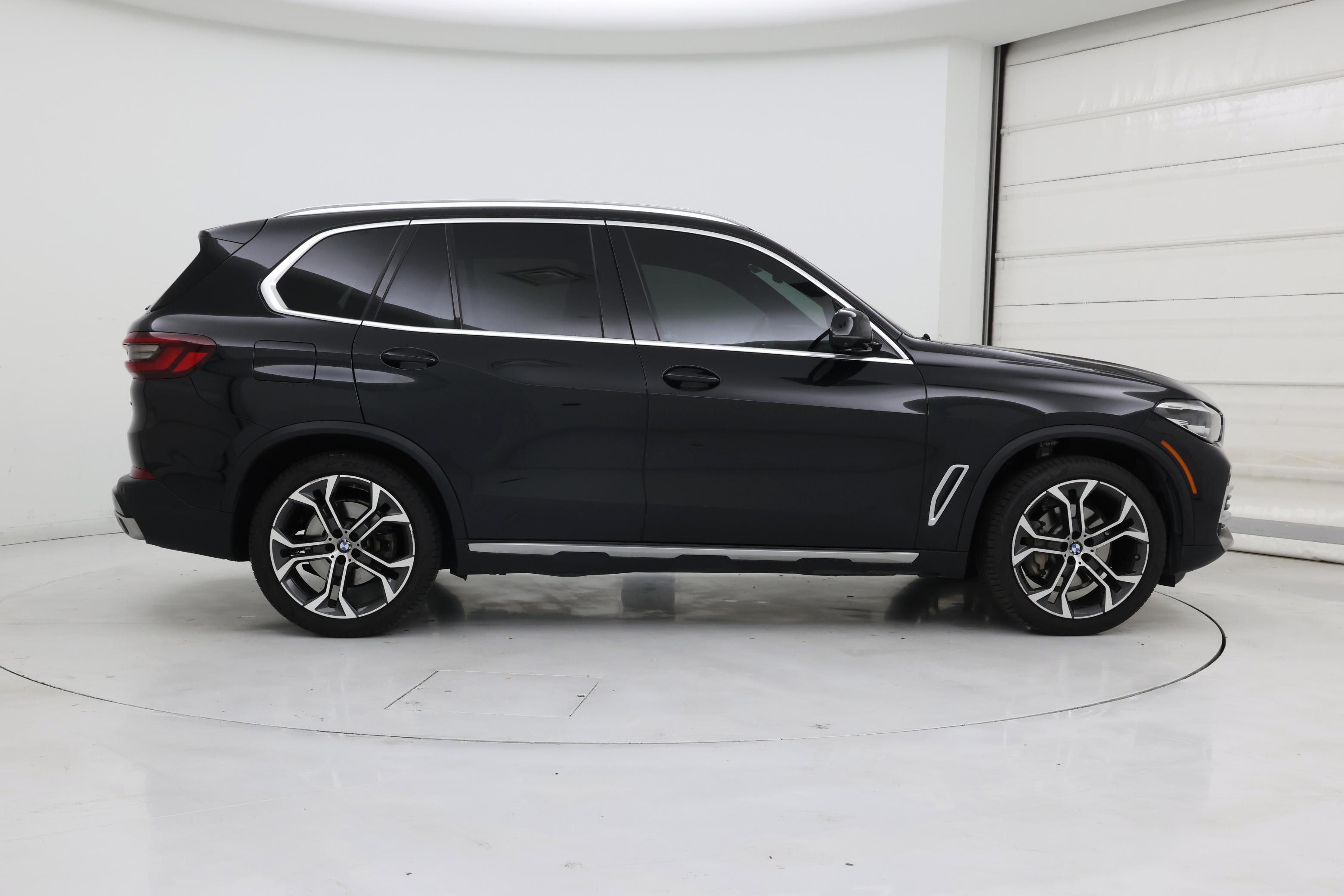 Thumbnail: 2021 BMW X5 - 7