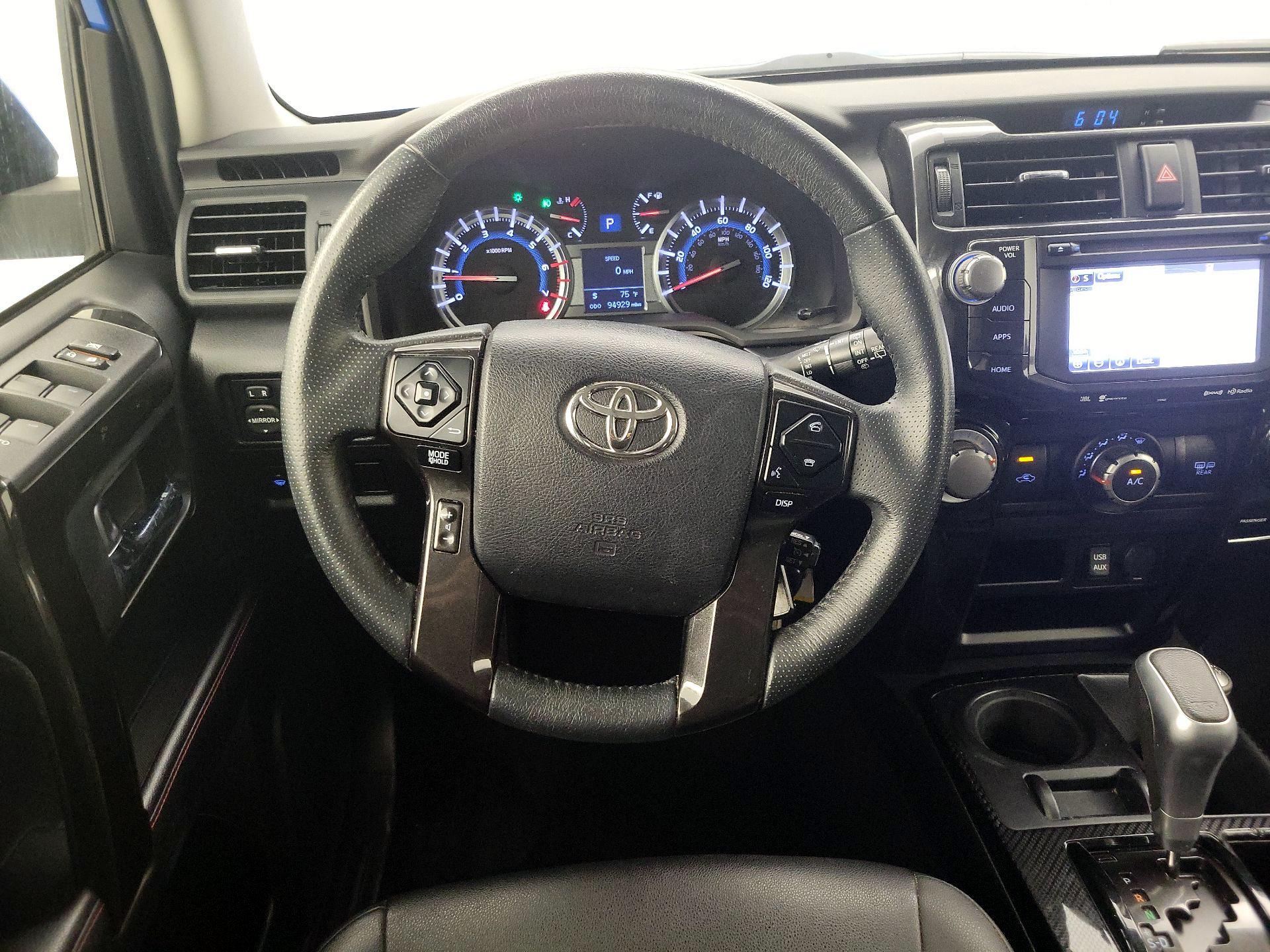 Thumbnail: 2019 Toyota 4Runner - 10
