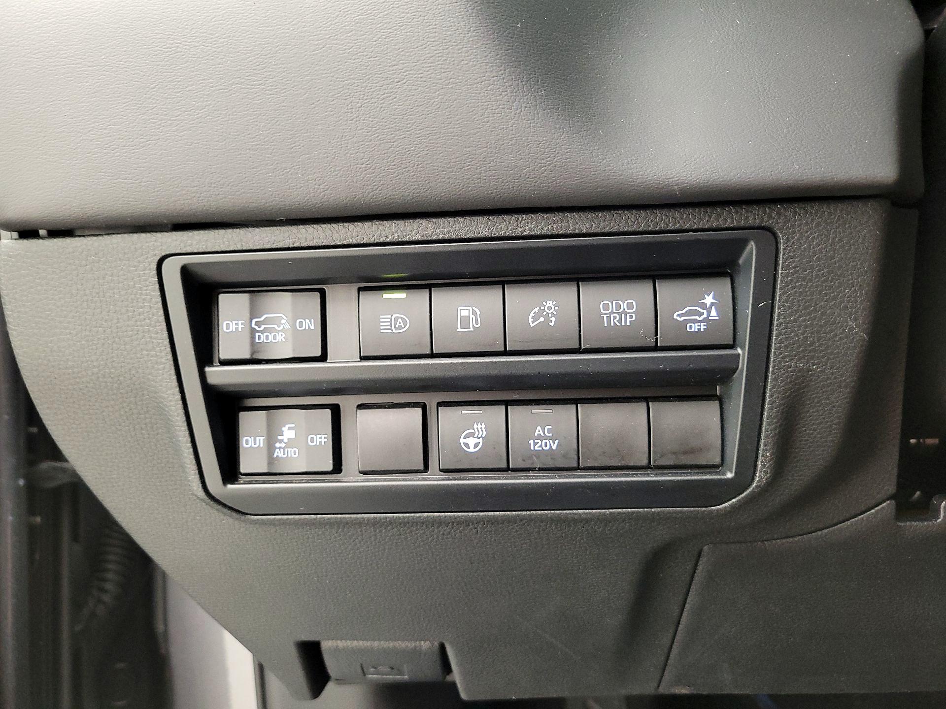 Thumbnail: 2023 Toyota Sequoia - 13