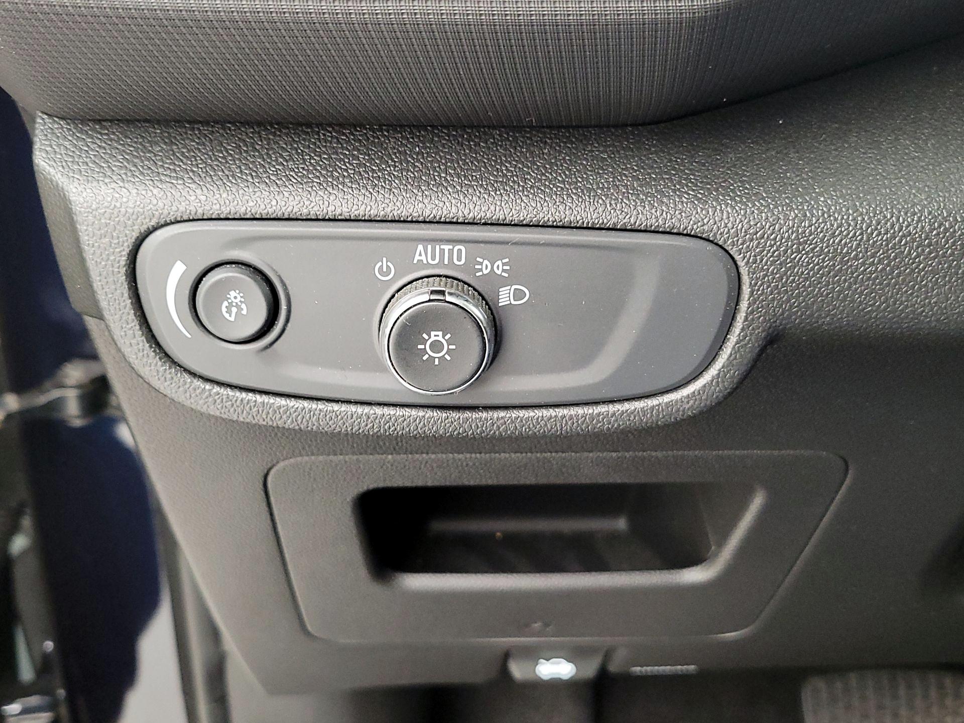 Thumbnail: 2021 Chevrolet TrailBlazer - 13