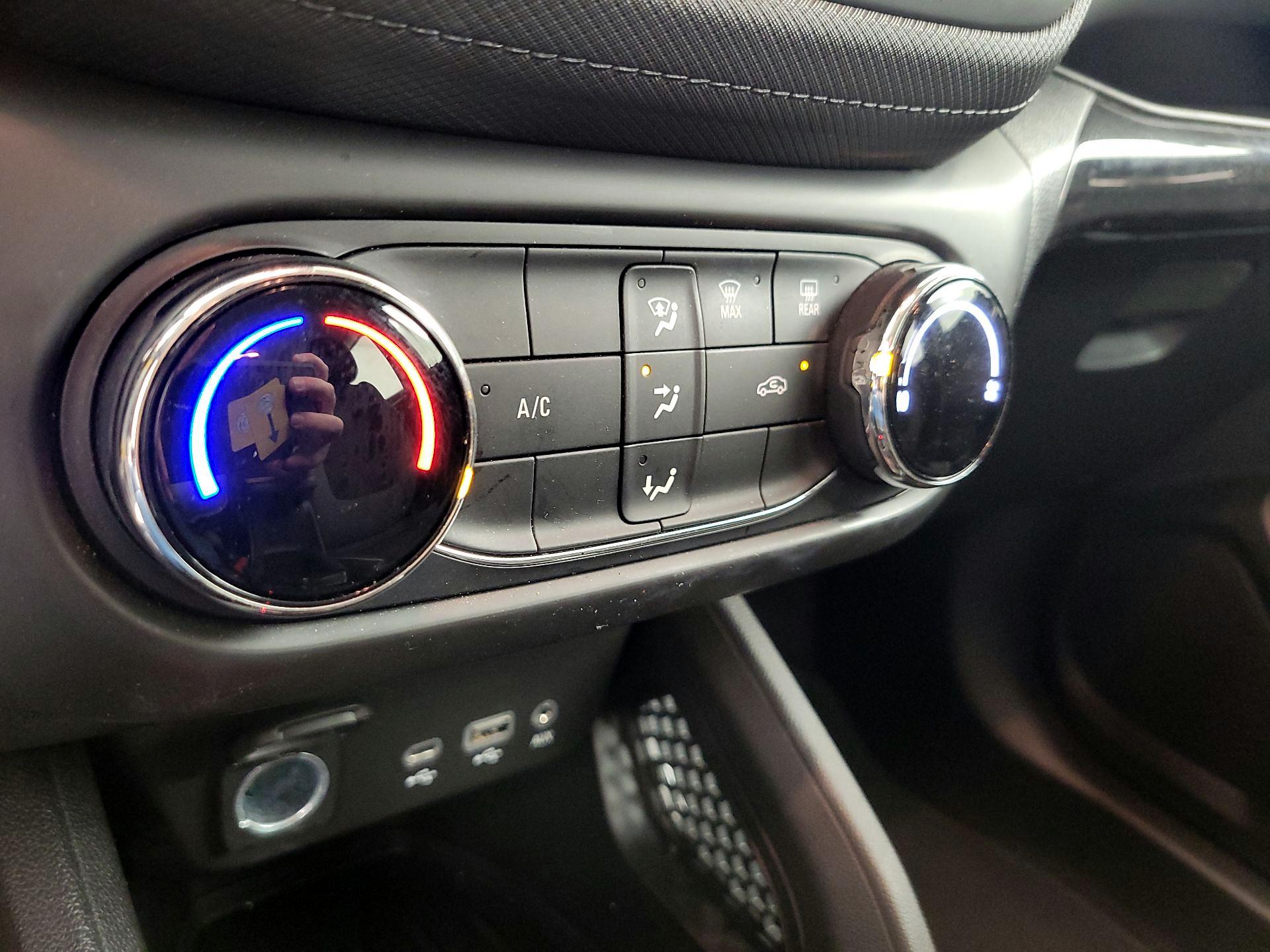 Thumbnail: 2021 Chevrolet TrailBlazer - 16