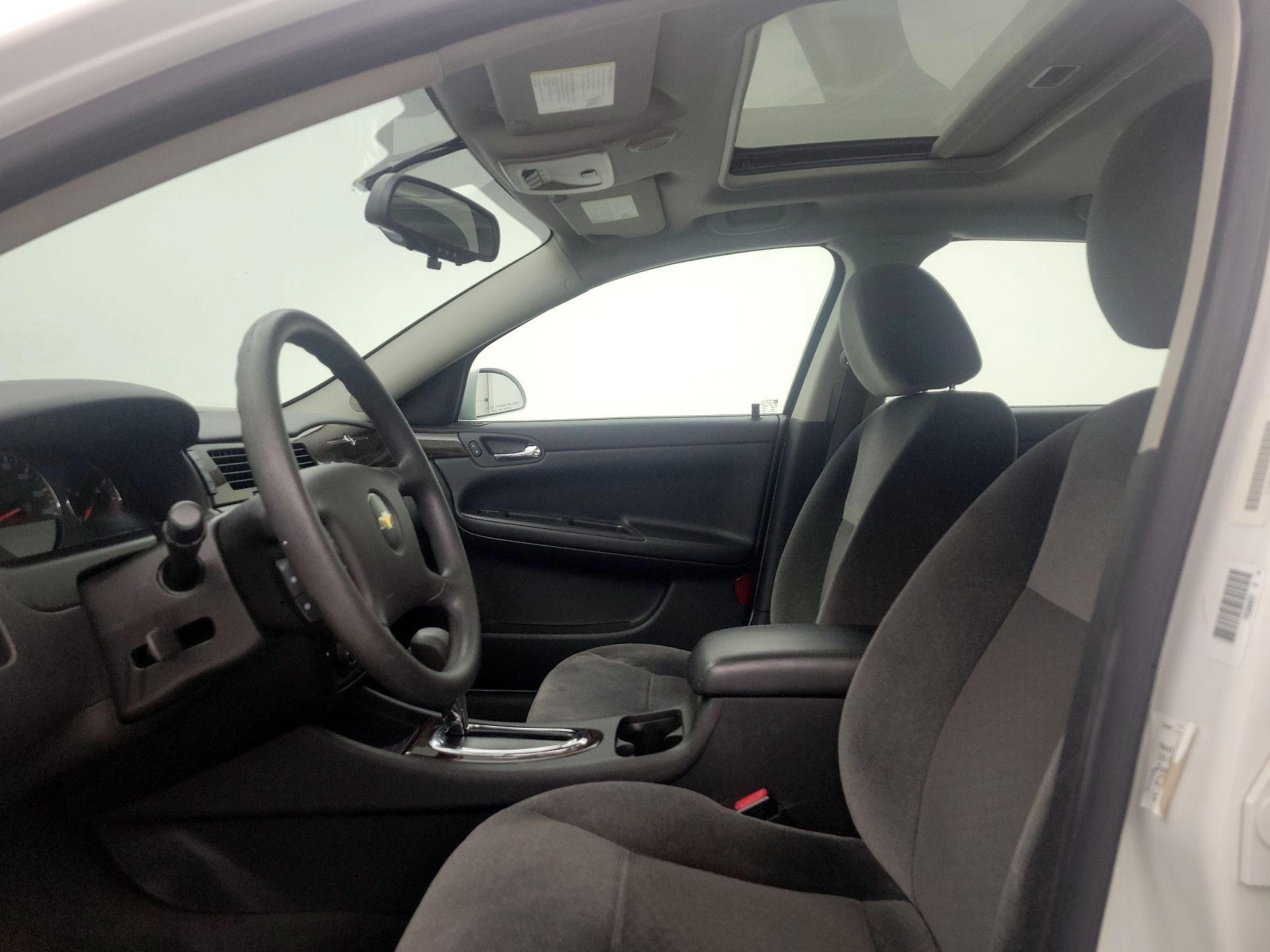 Thumbnail: 2015 Chevrolet Impala - 18