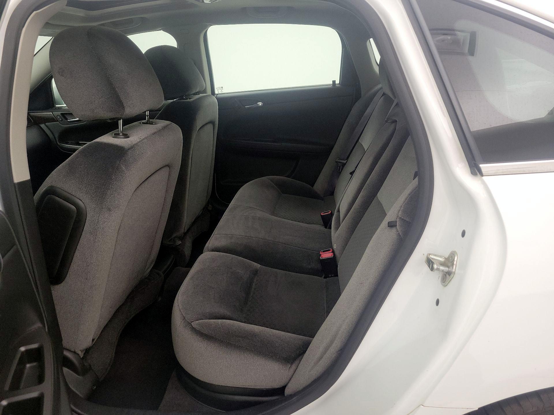 Thumbnail: 2015 Chevrolet Impala - 19