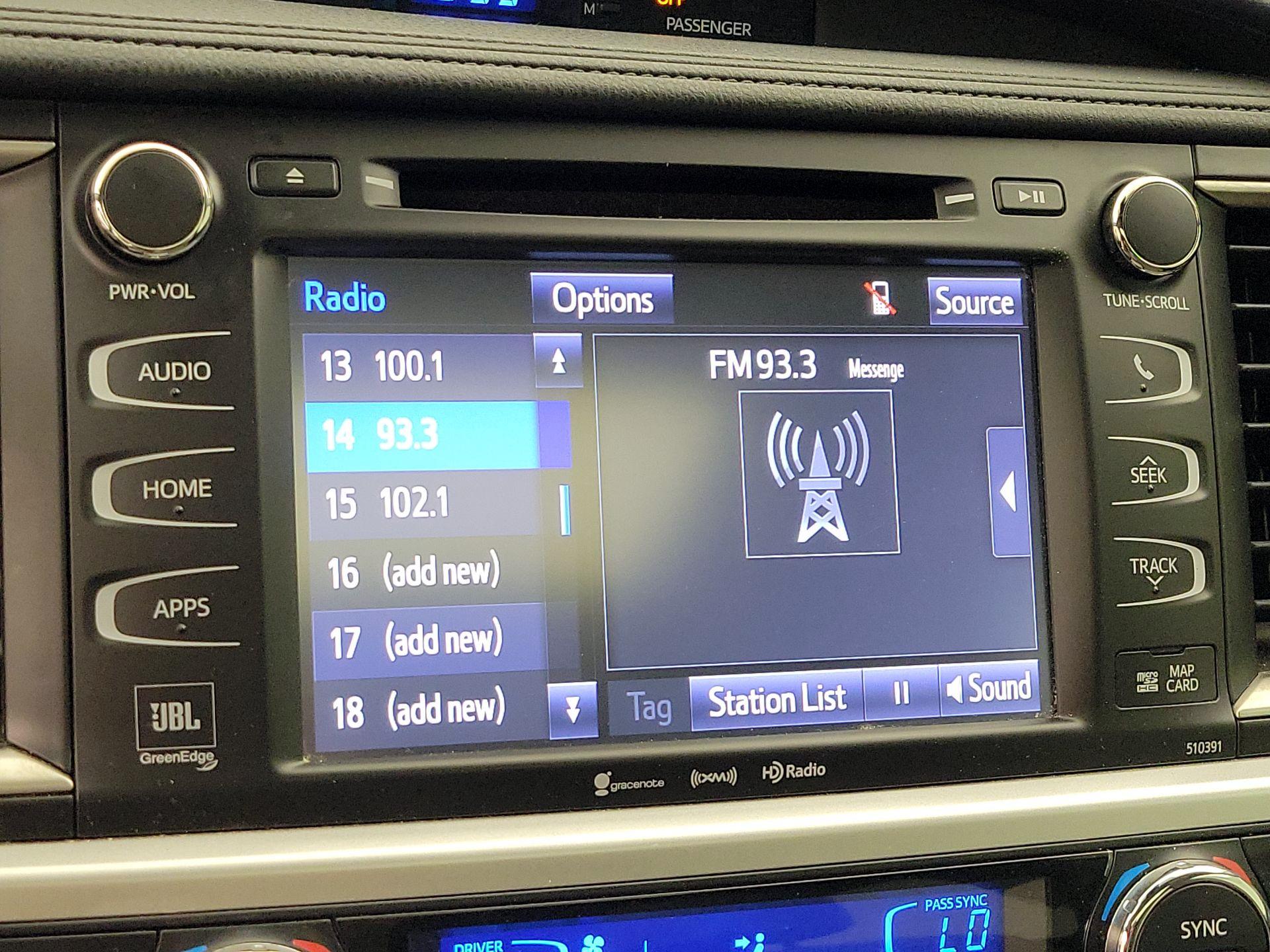 Thumbnail: 2019 Toyota Highlander - 15
