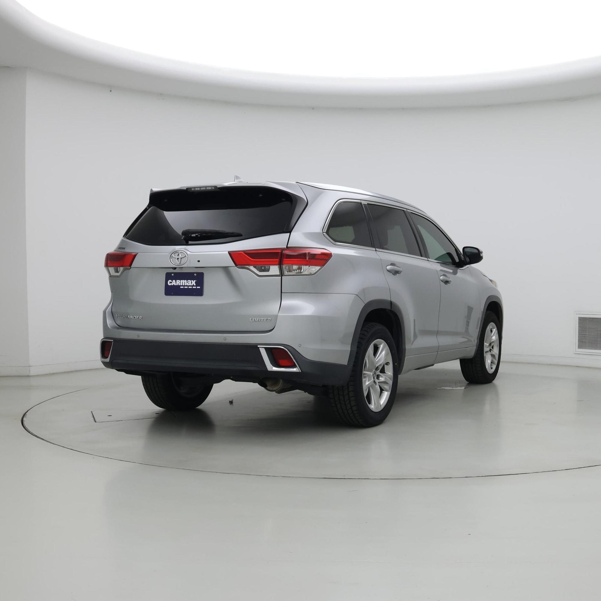 Thumbnail: 2019 Toyota Highlander - 8