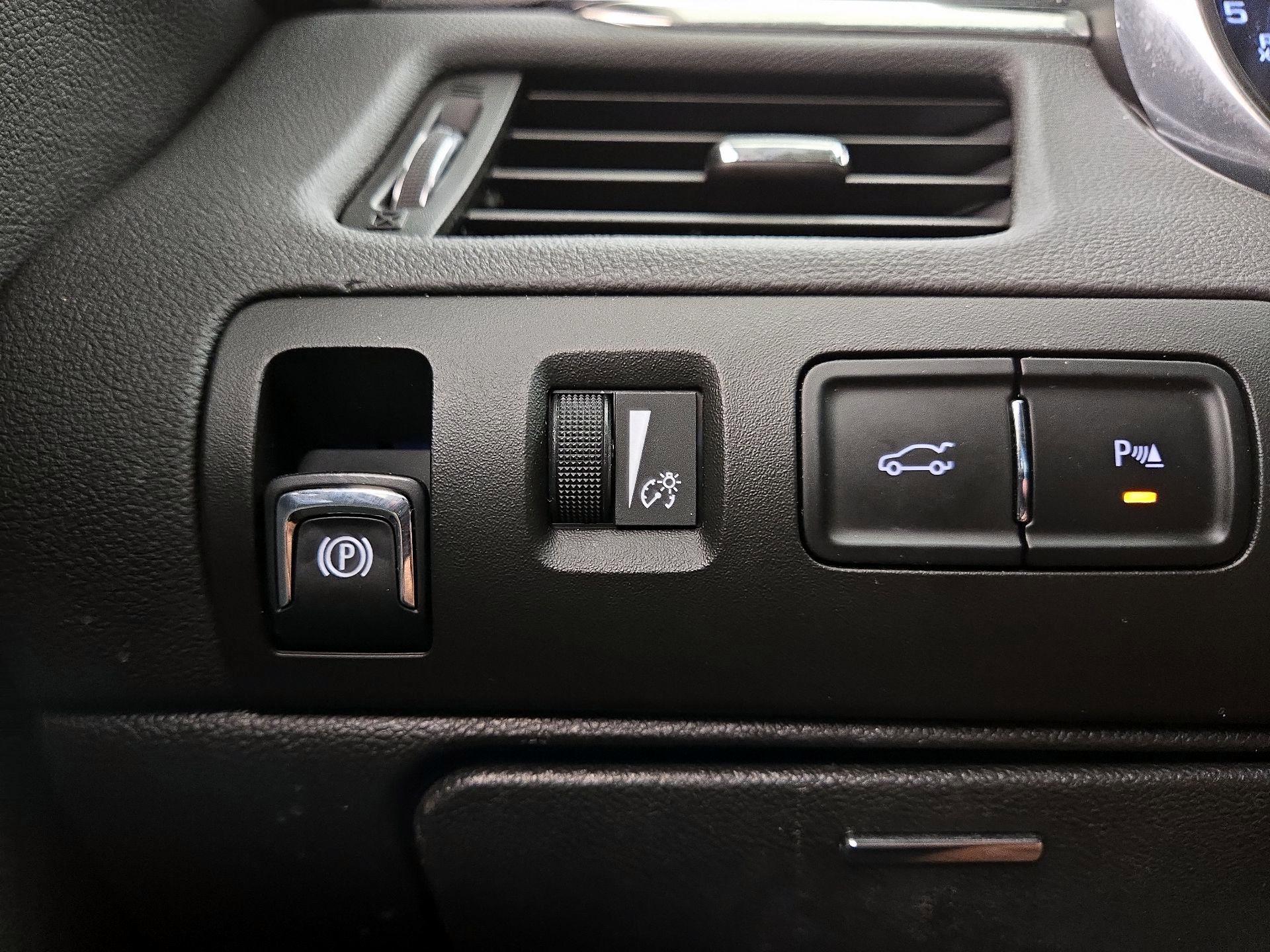 Thumbnail: 2014 Chevrolet Impala - 13