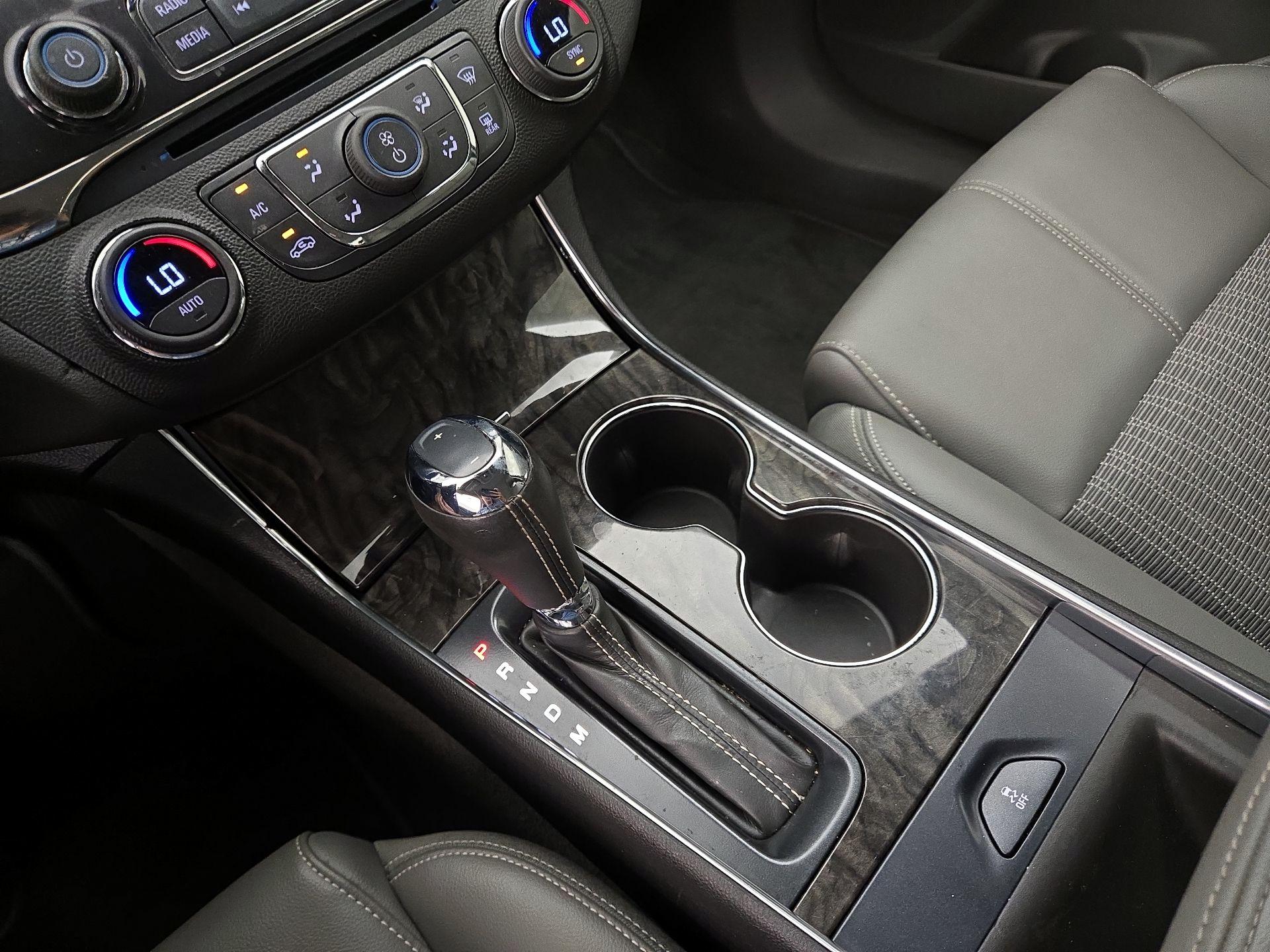 Thumbnail: 2014 Chevrolet Impala - 17