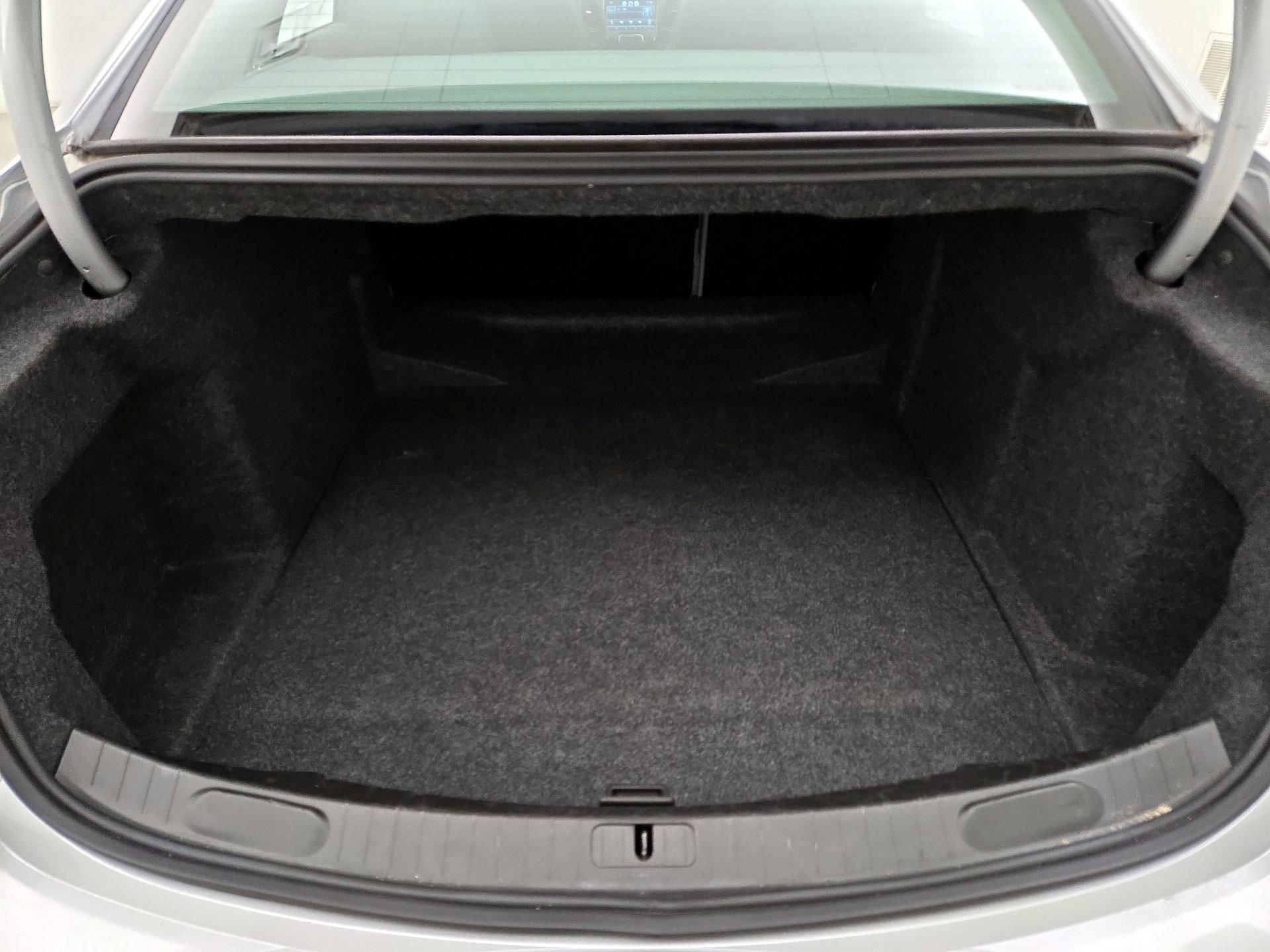 Thumbnail: 2014 Chevrolet Impala - 20