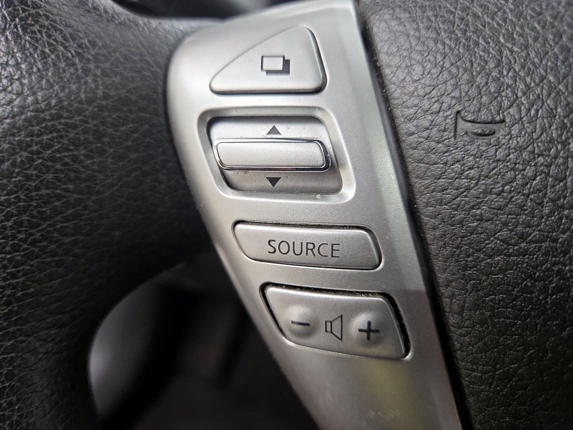 Thumbnail: 2013 Nissan Sentra - 13