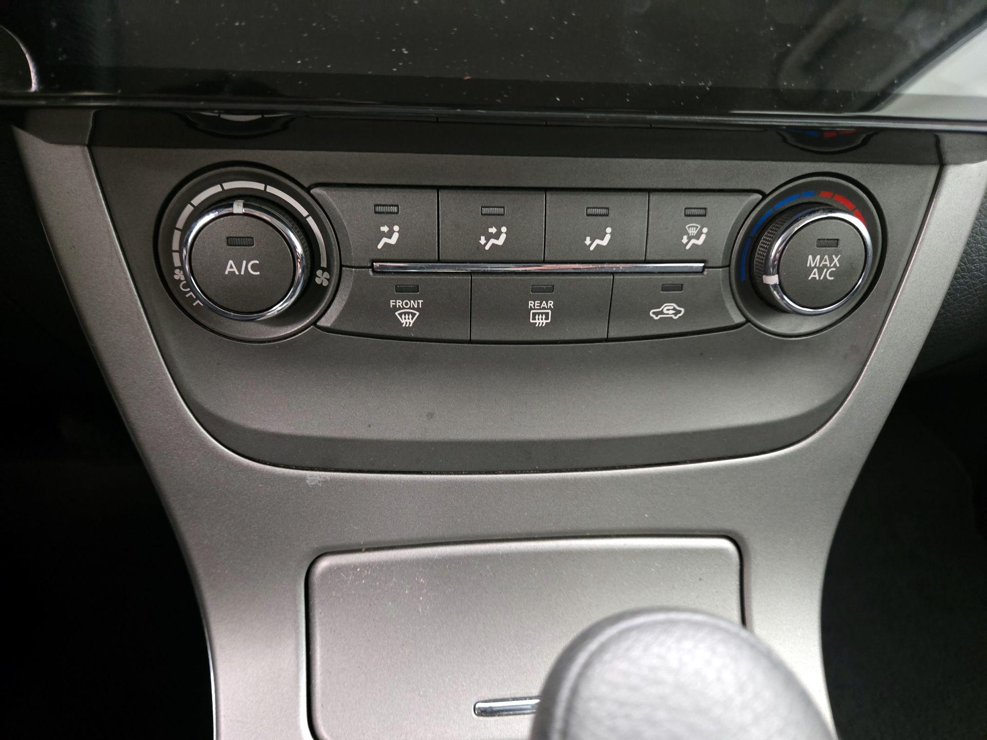 Thumbnail: 2013 Nissan Sentra - 16
