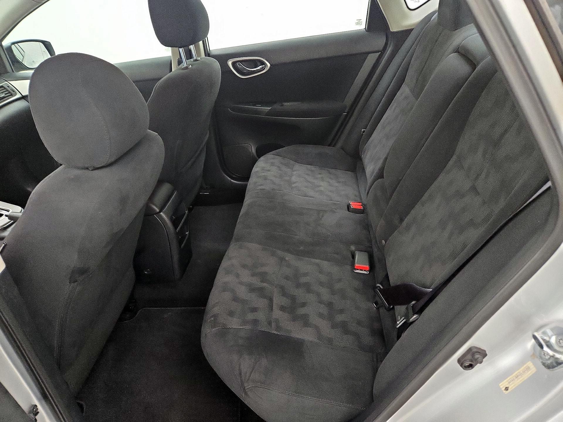 Thumbnail: 2013 Nissan Sentra - 18