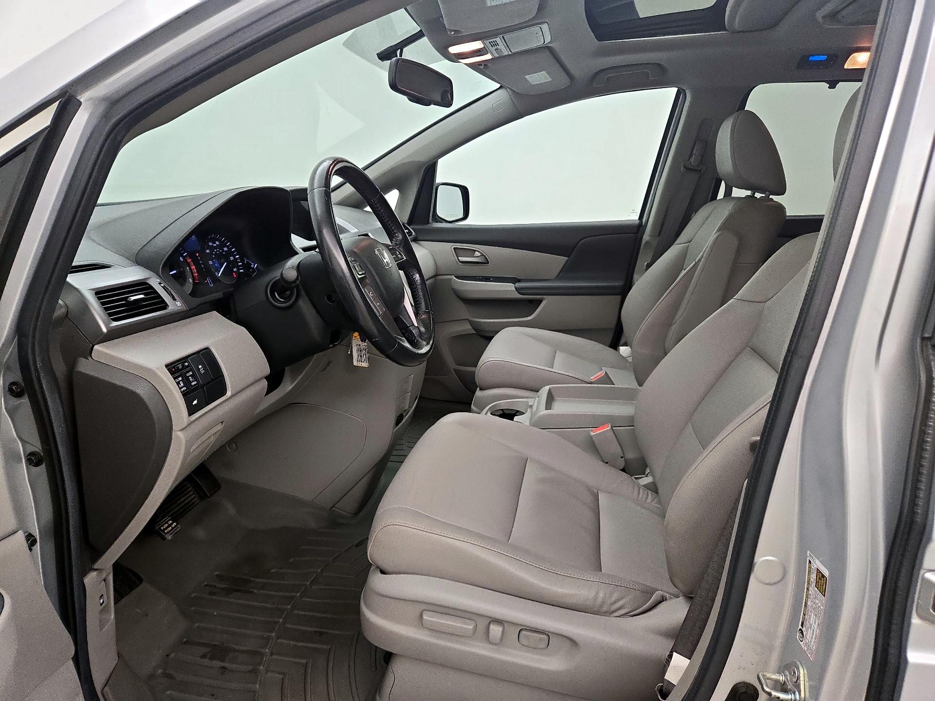 Thumbnail: 2013 Honda Odyssey - 11