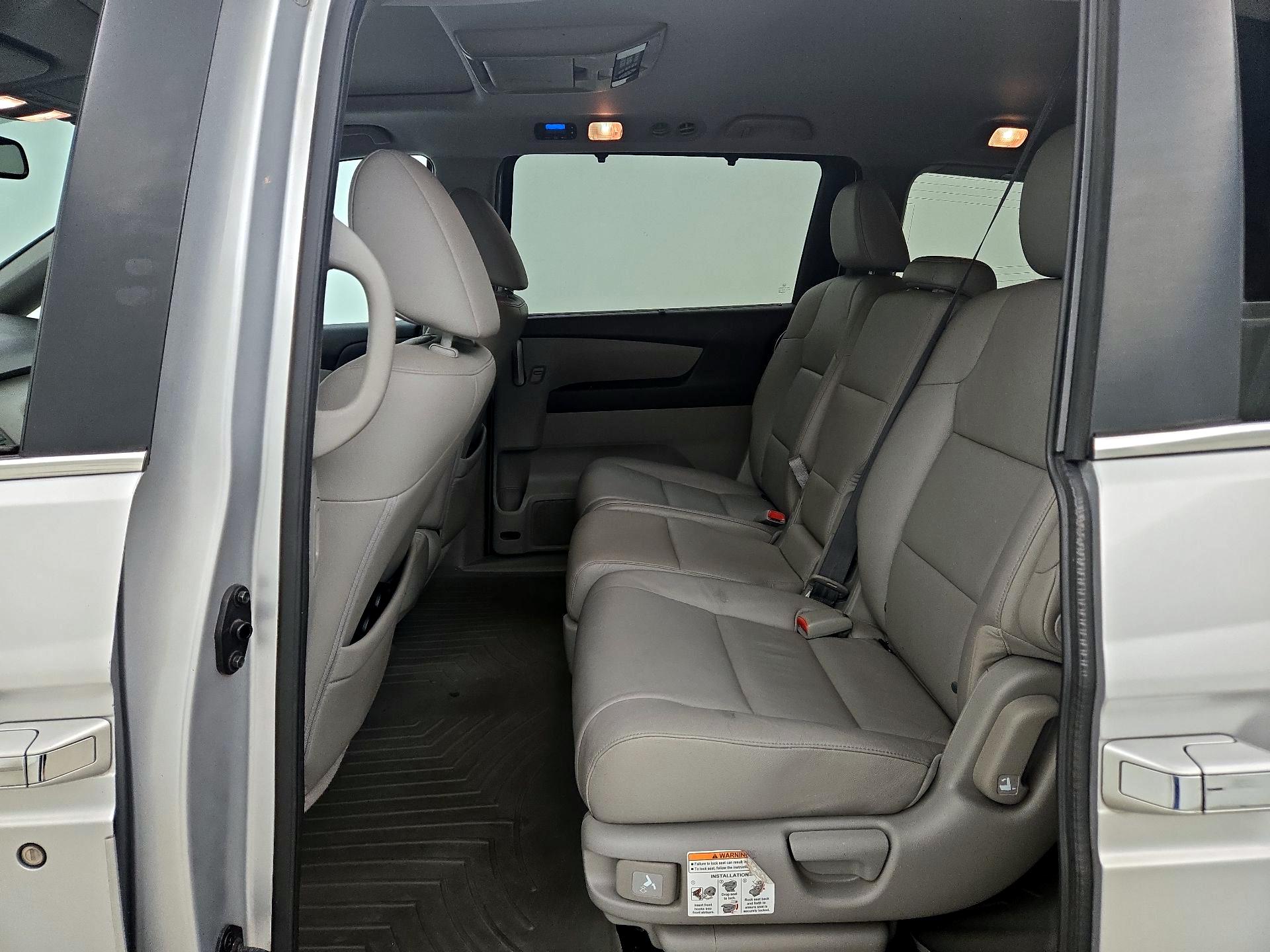 Thumbnail: 2013 Honda Odyssey - 20