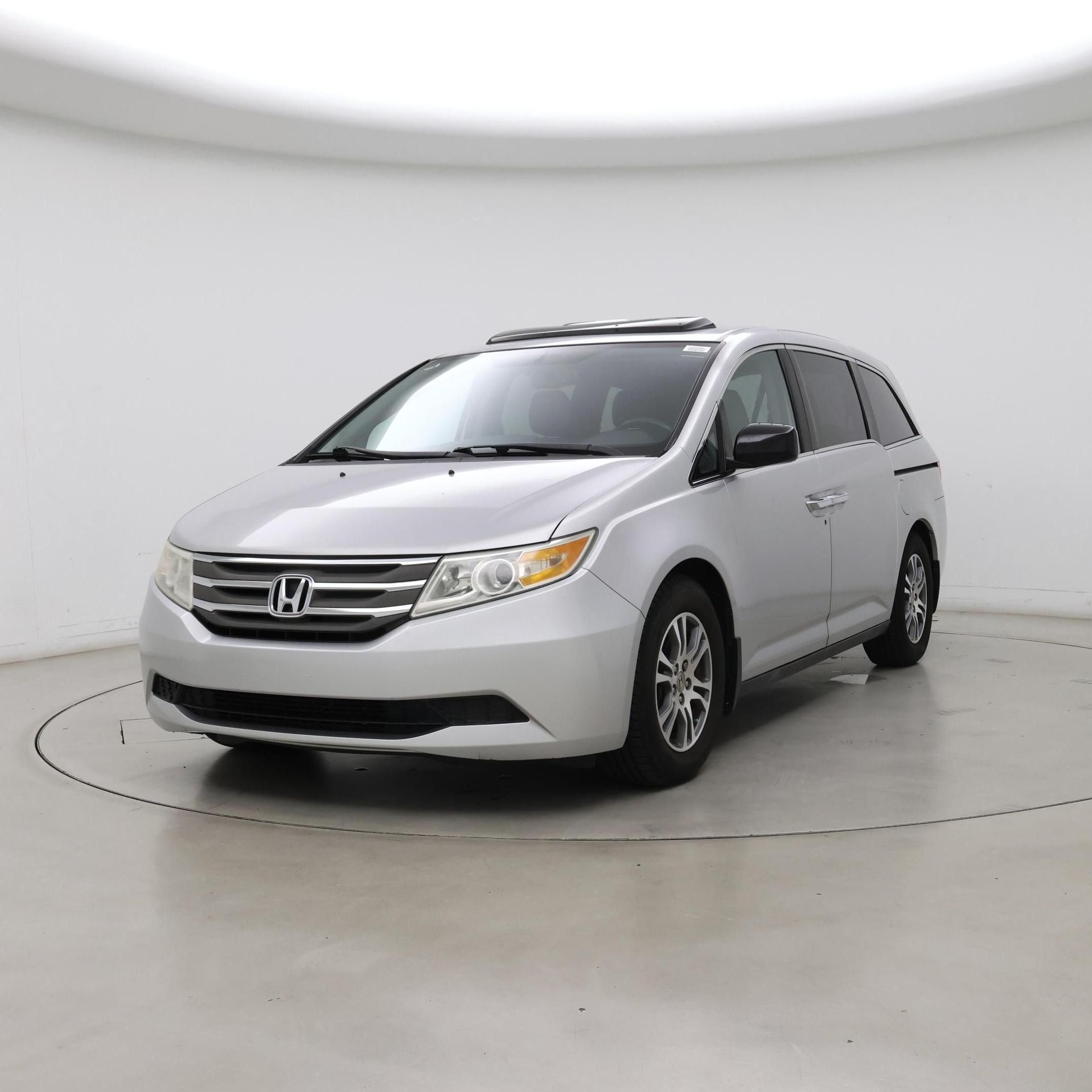 Thumbnail: 2013 Honda Odyssey - 4