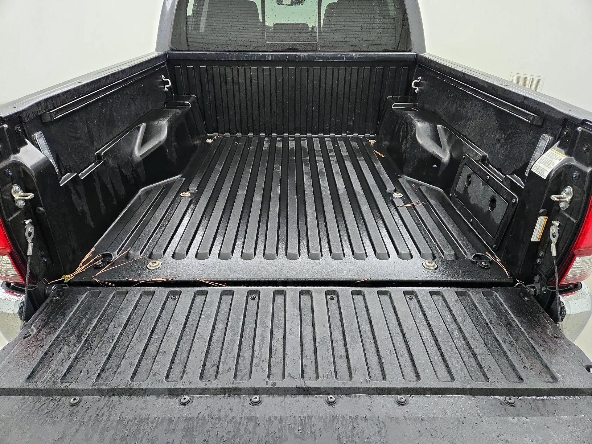 Thumbnail: 2020 Toyota Tacoma - 20