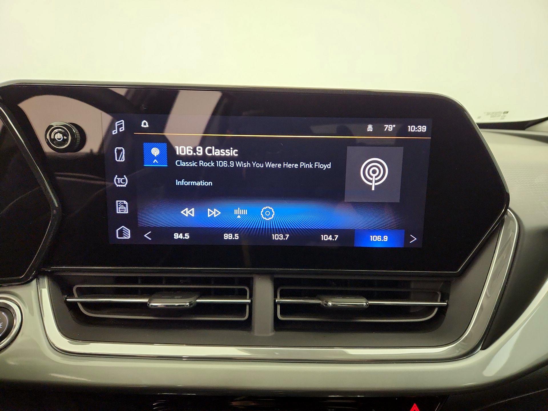 Thumbnail: 2024 Chevrolet Trax - 15