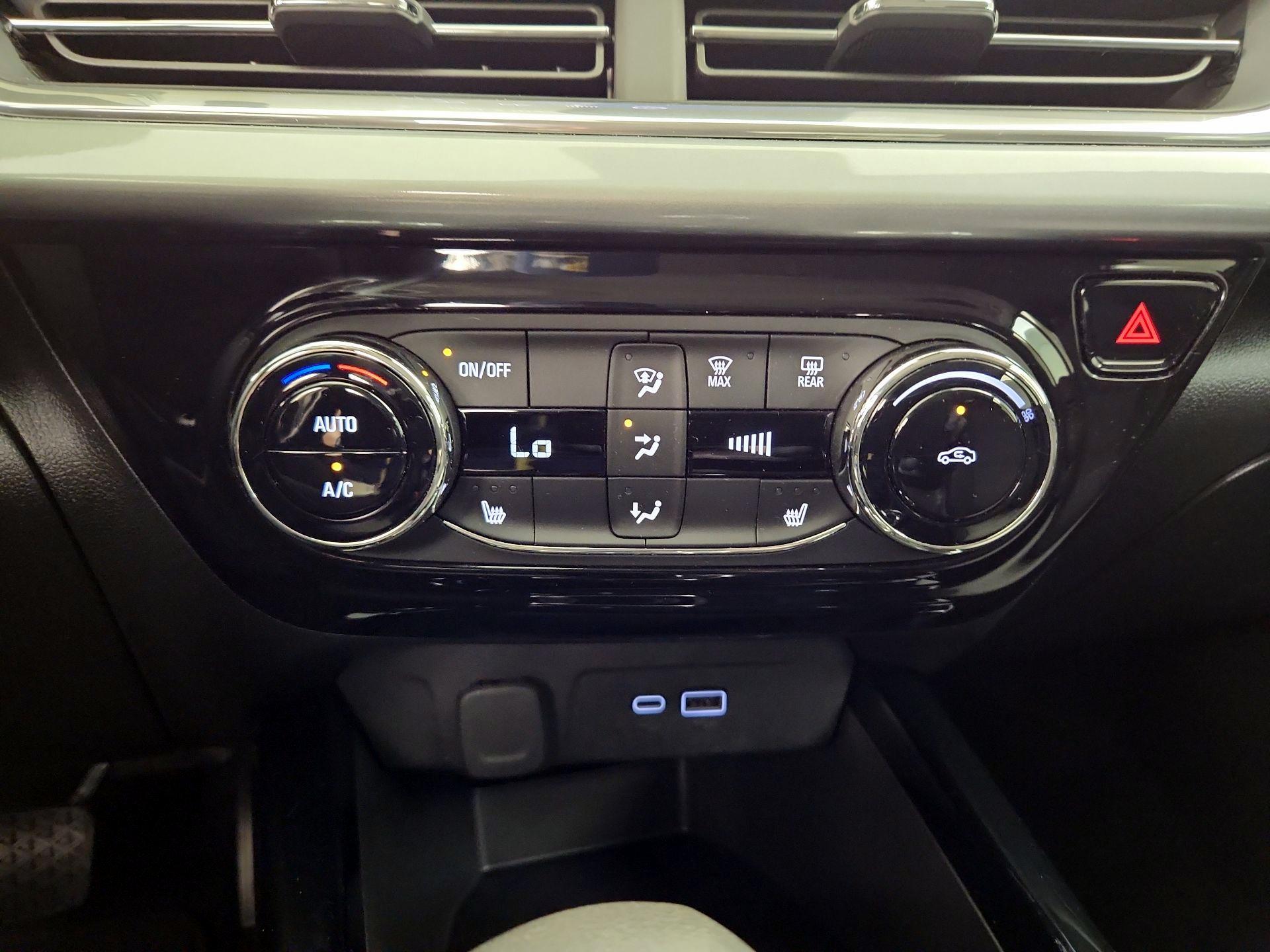 Thumbnail: 2024 Chevrolet Trax - 16