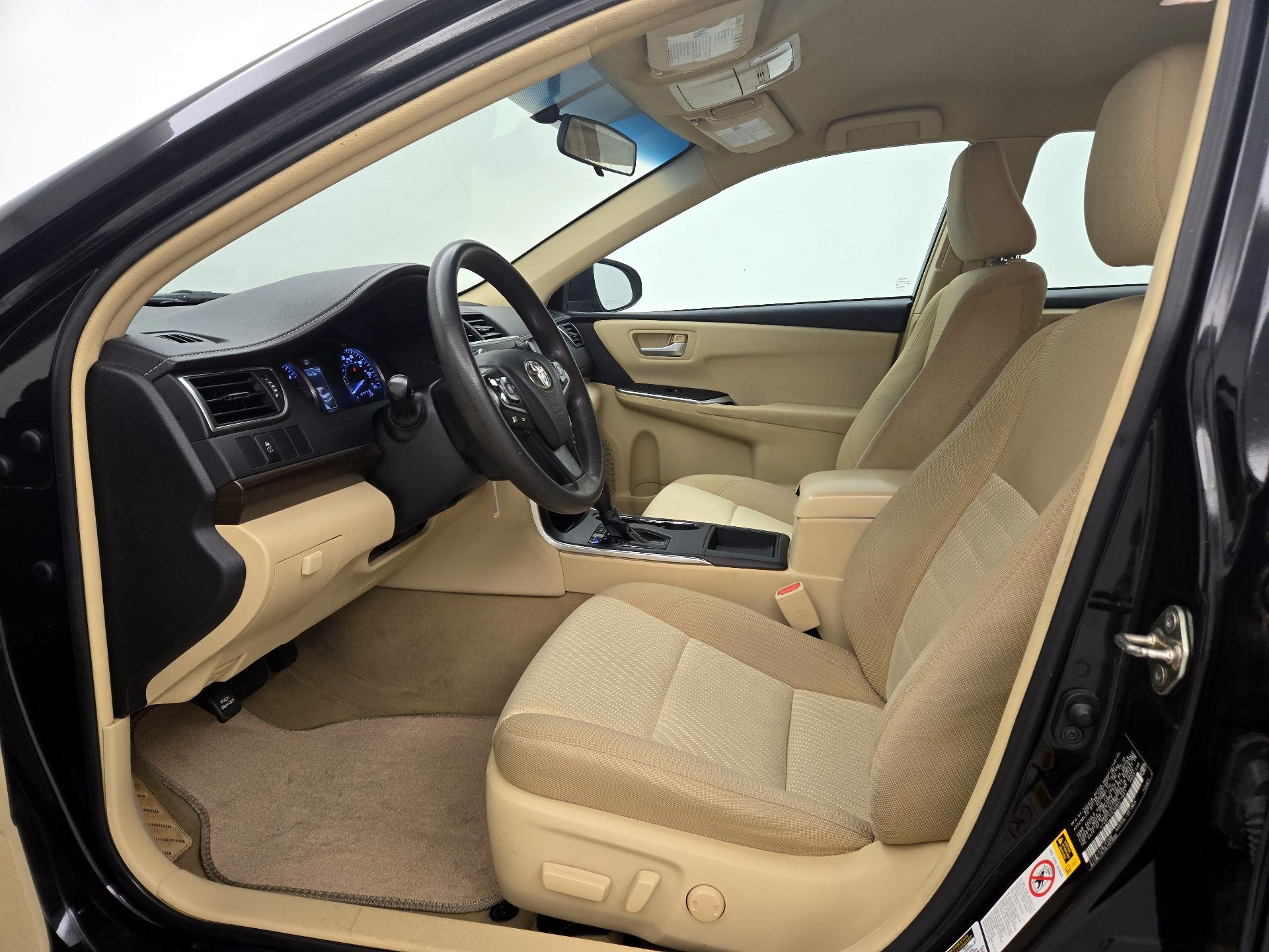 Thumbnail: 2016 Toyota Camry - 11