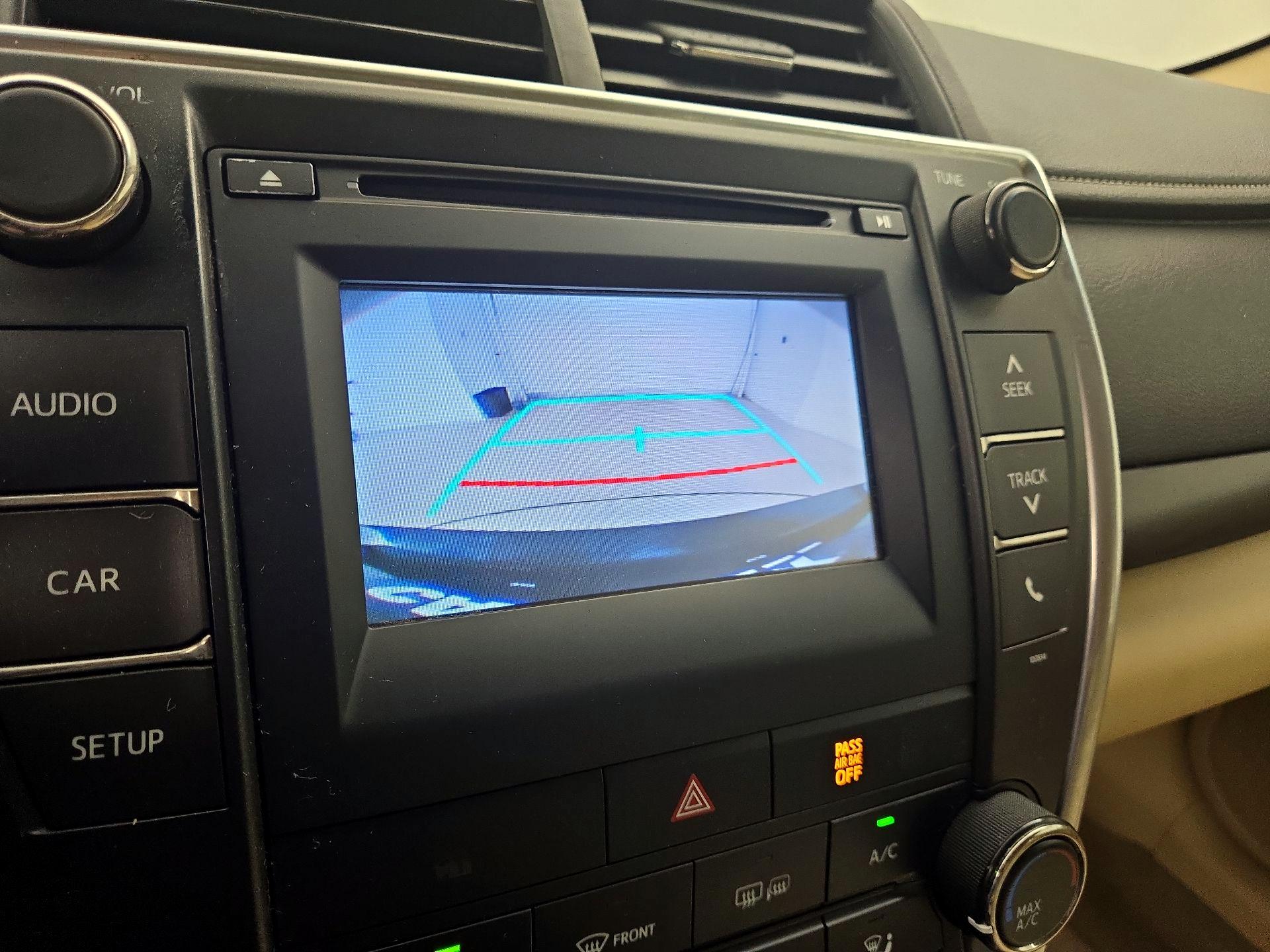 Thumbnail: 2016 Toyota Camry - 14