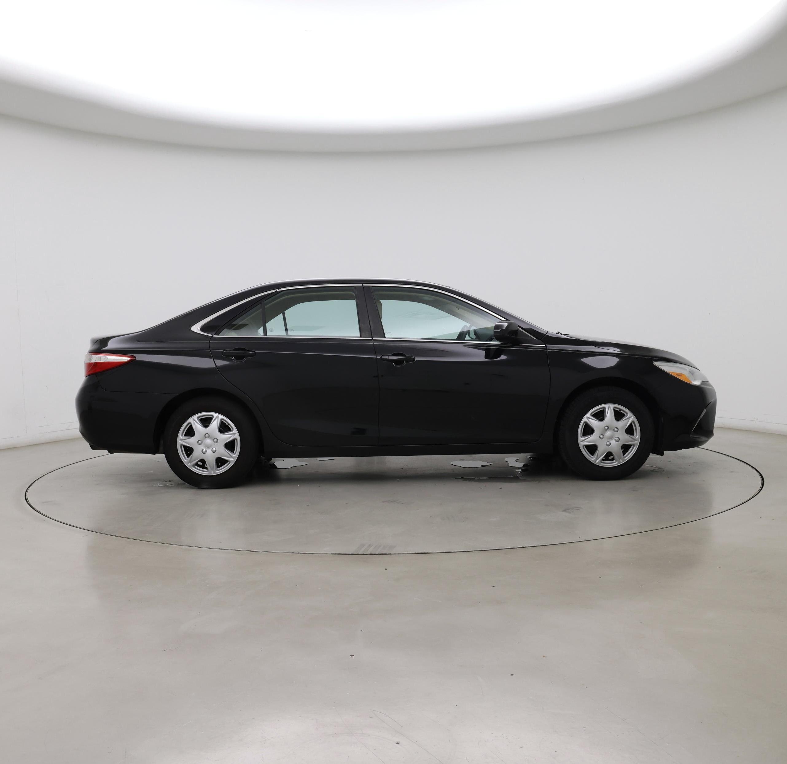 Thumbnail: 2016 Toyota Camry - 7