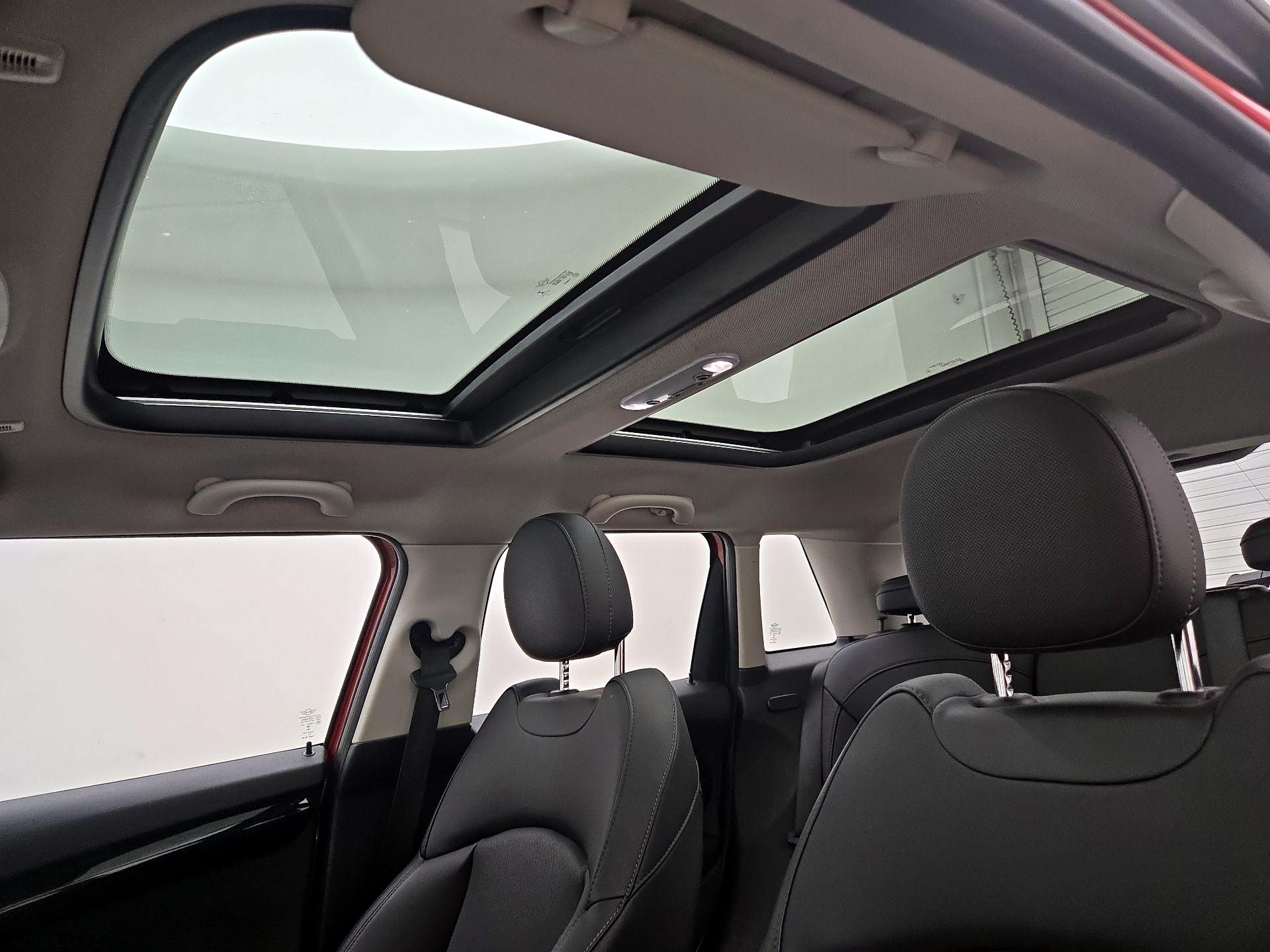 Thumbnail: 2021 MINI Cooper Hardtop - 20