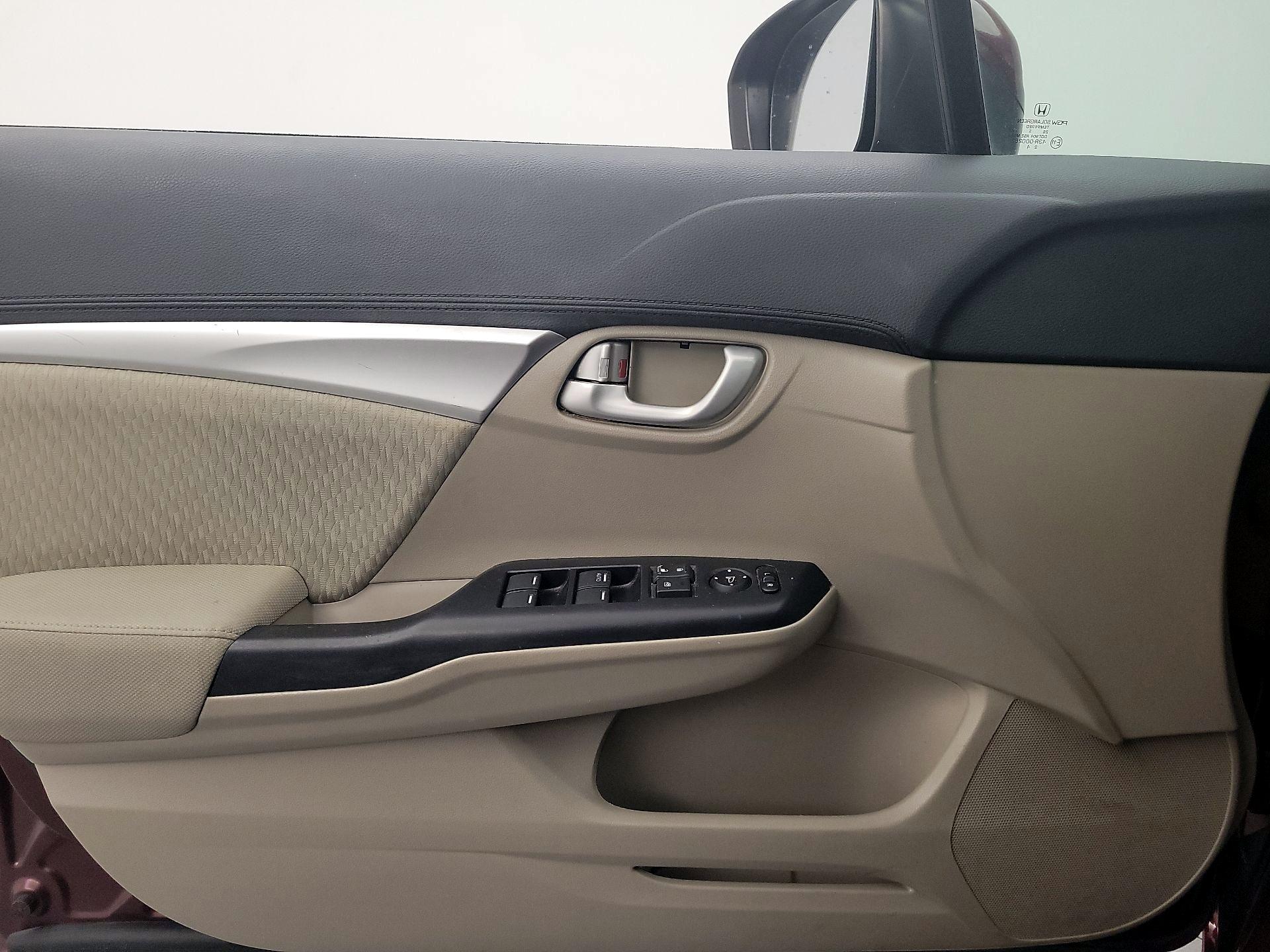 Thumbnail: 2015 Honda Civic - 12