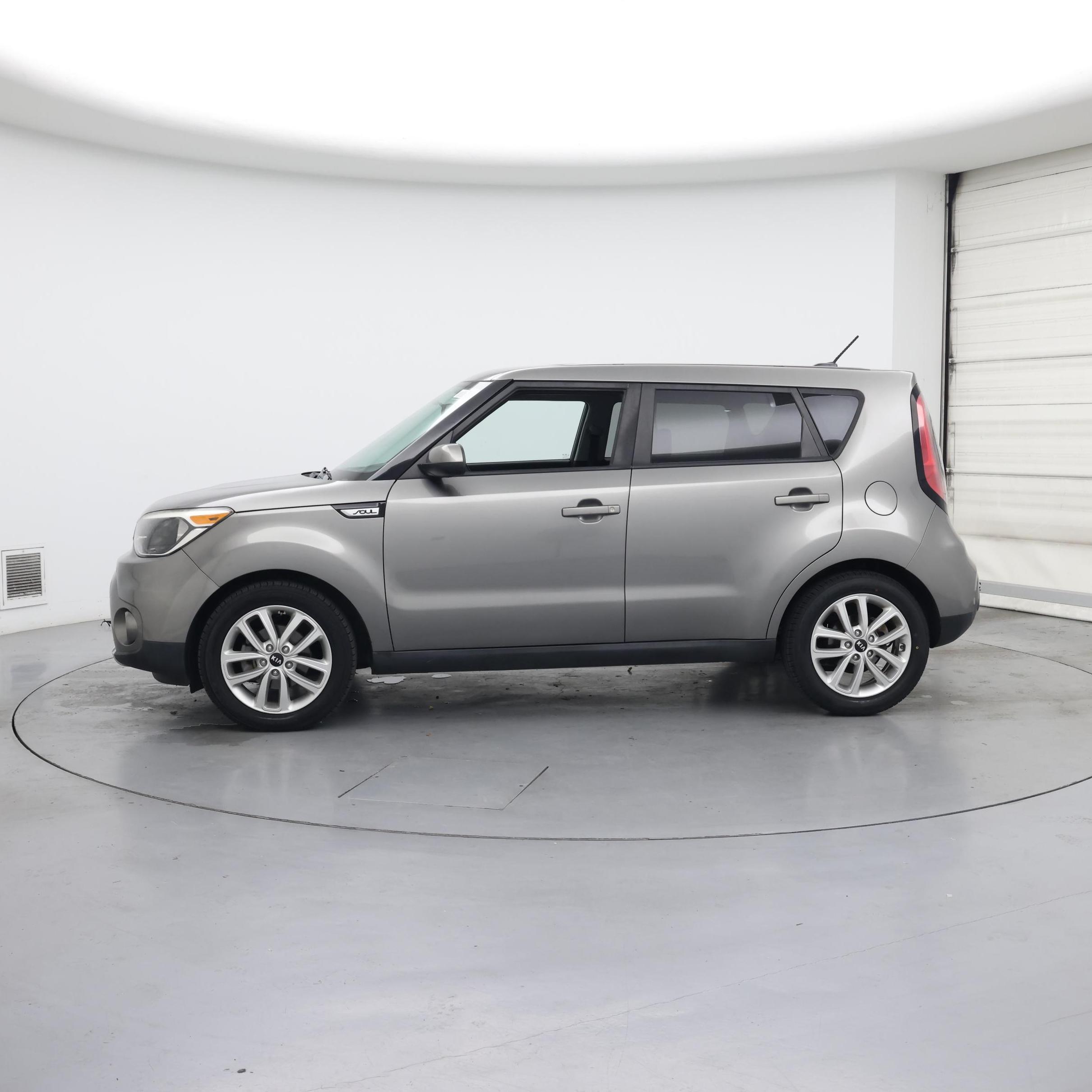 Thumbnail: 2018 Kia Soul - 3
