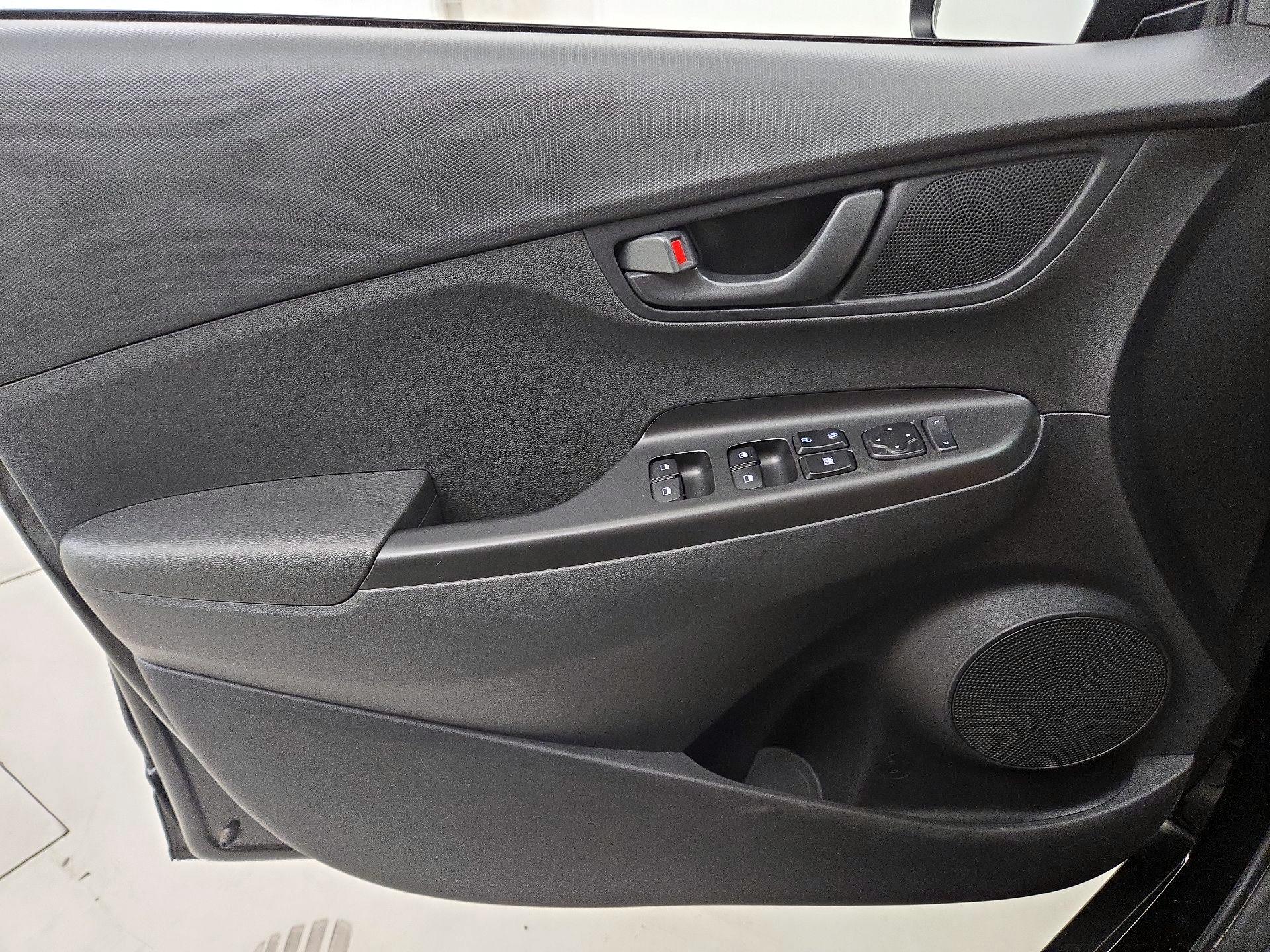 Thumbnail: 2022 Hyundai Kona - 12