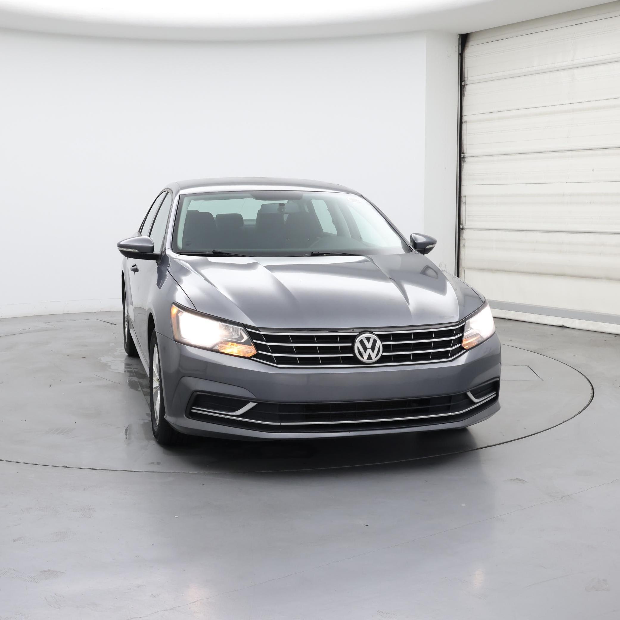Thumbnail: 2018 Volkswagen Passat - 5