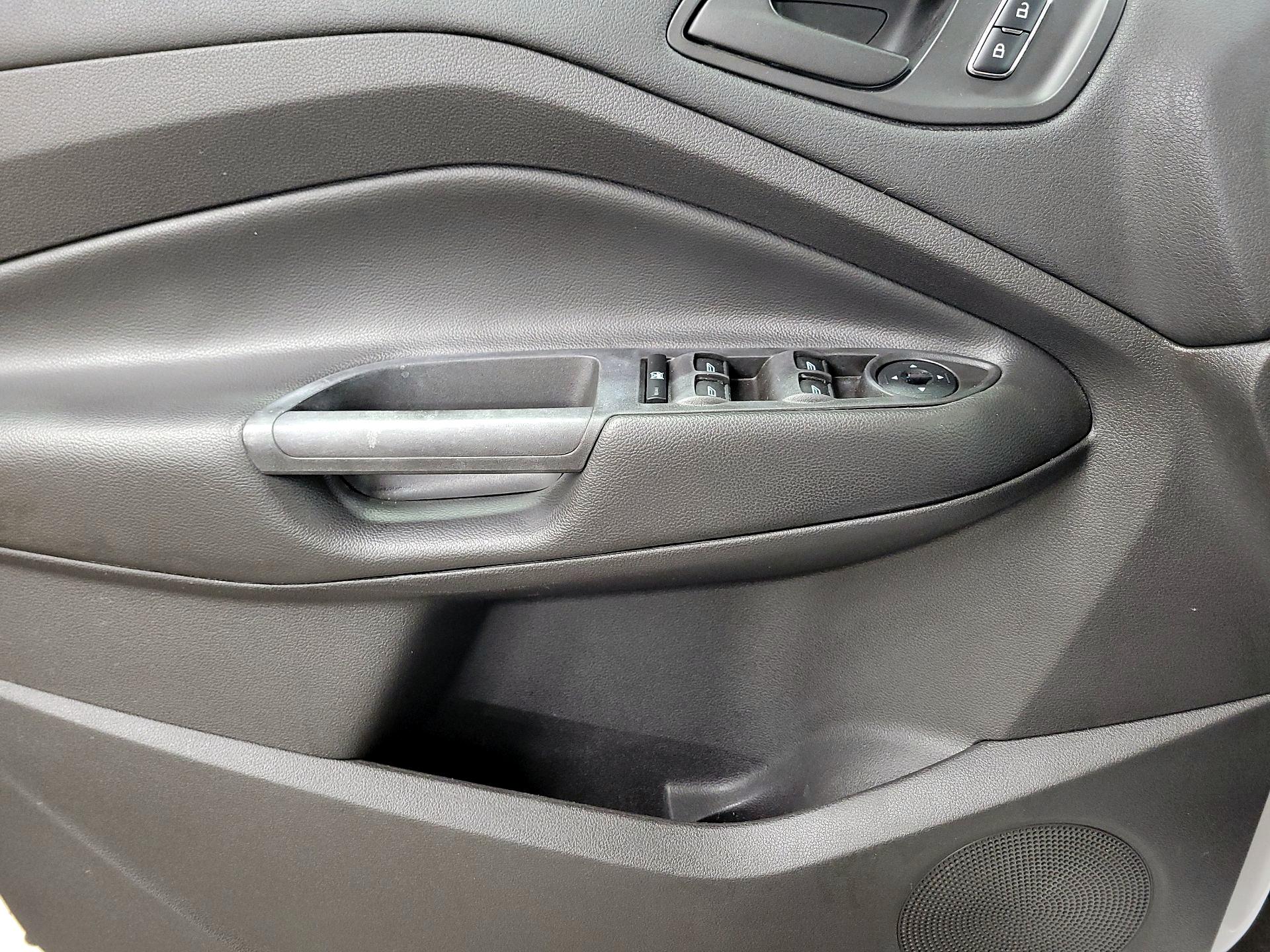 Thumbnail: 2015 Ford Escape - 12
