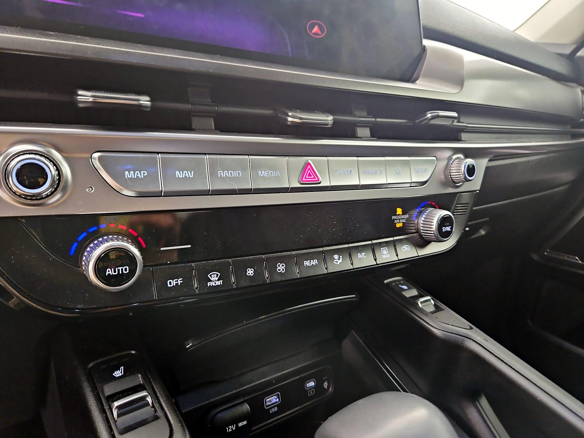 Thumbnail: 2024 Kia Telluride - 16