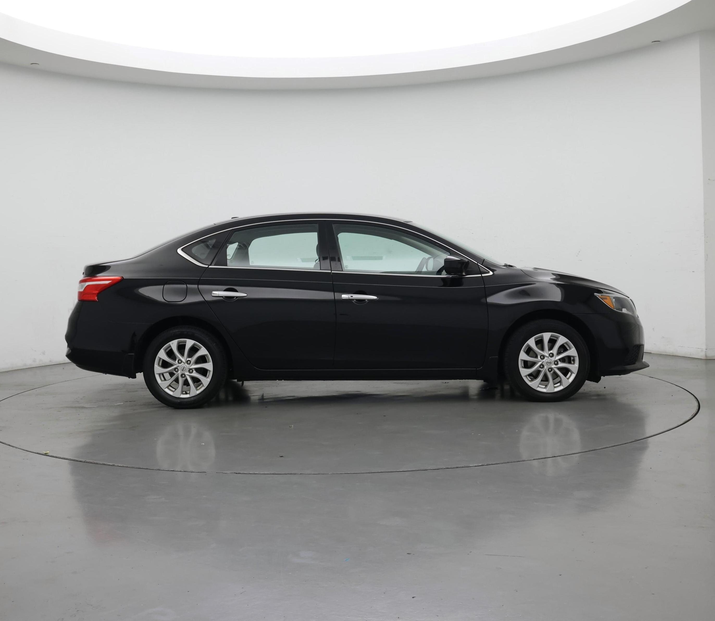 Thumbnail: 2019 Nissan Sentra - 7