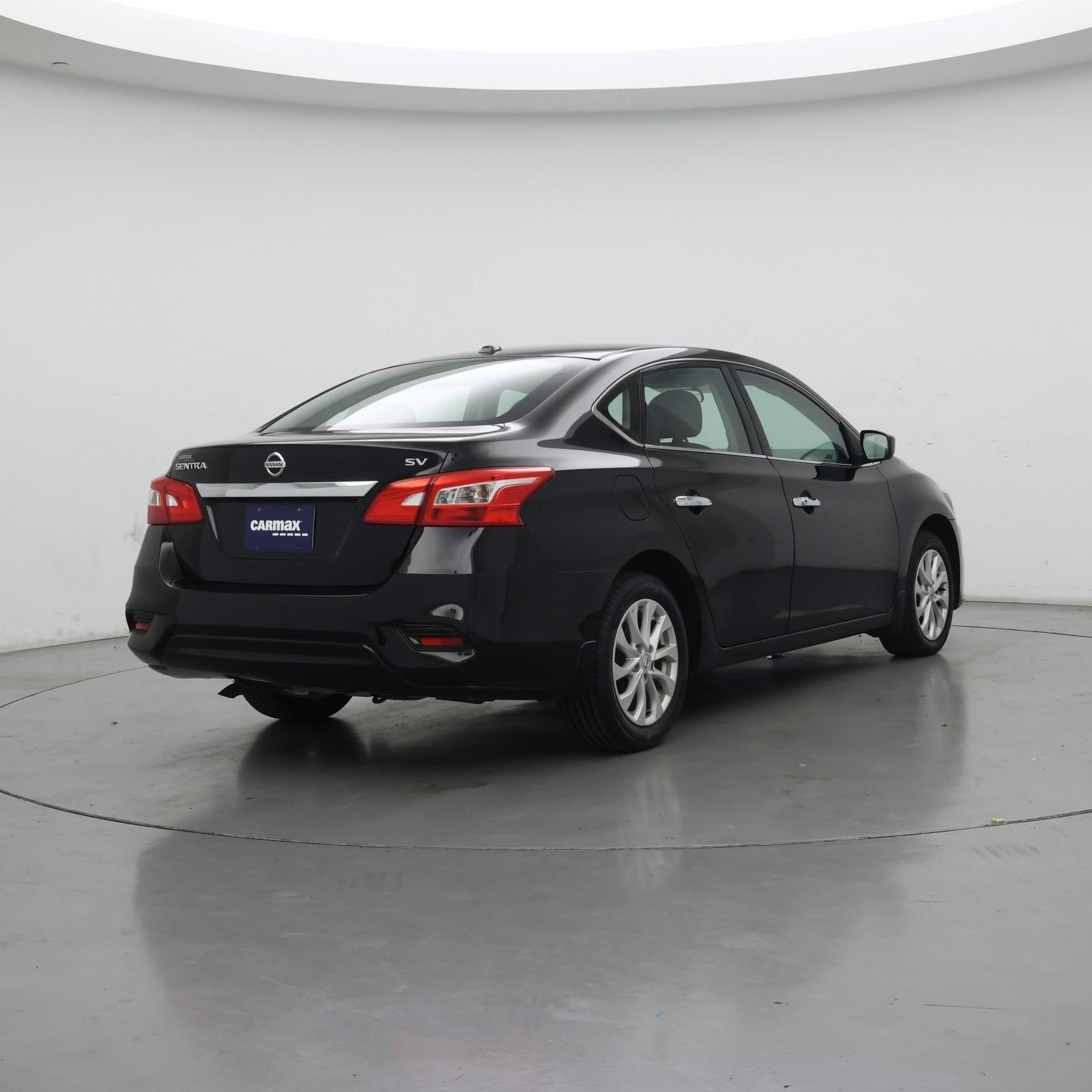 Thumbnail: 2019 Nissan Sentra - 8