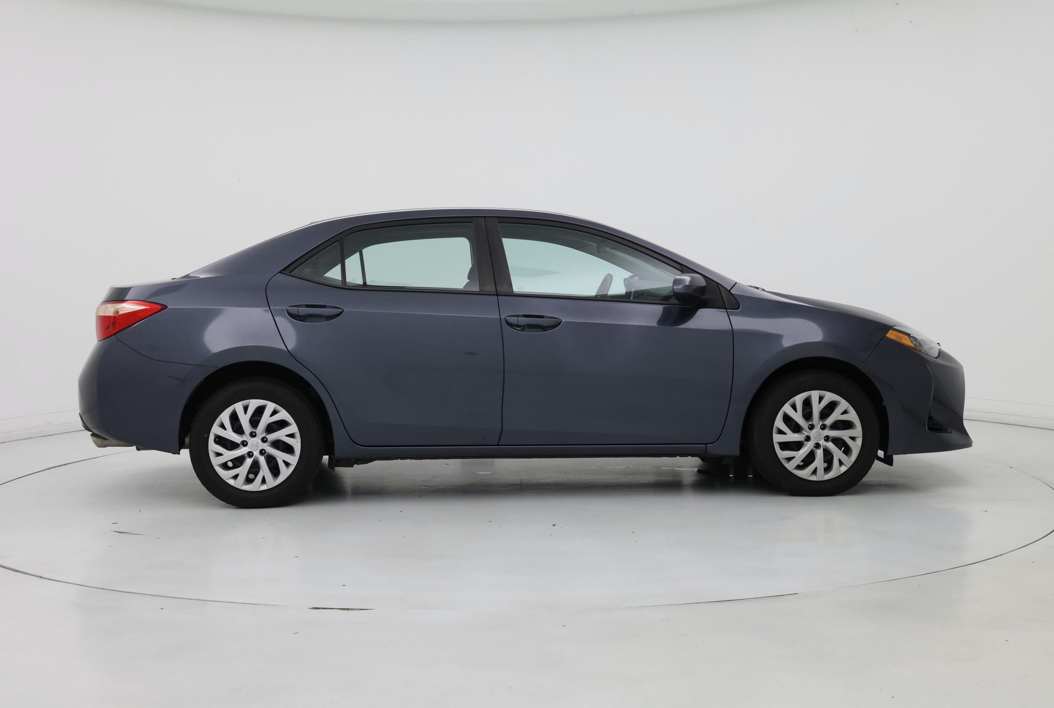 Thumbnail: 2018 Toyota Corolla - 7